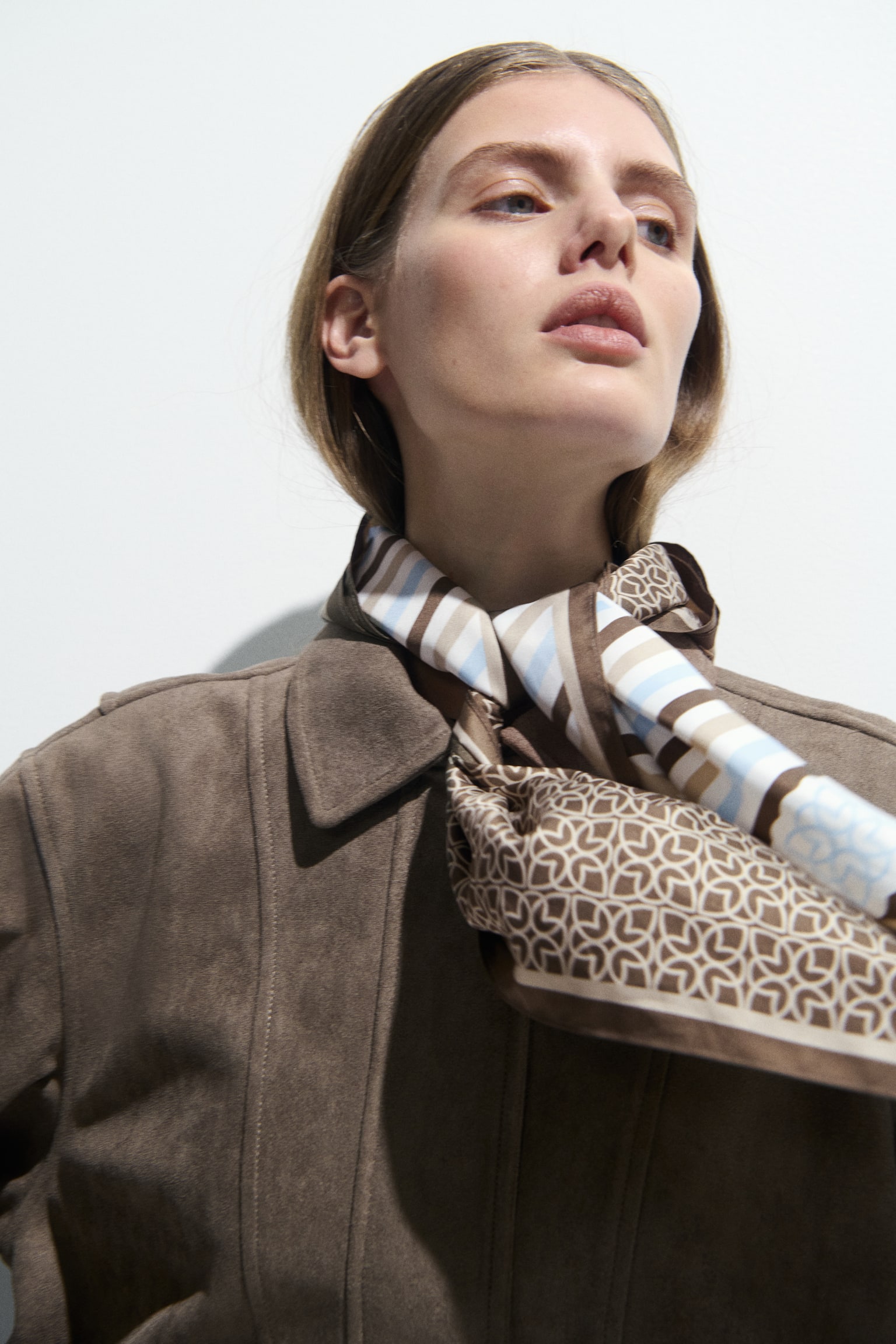 Patterned scarf - Brown/Light blue striped/Bright blue/Knots/Dark blue/Burgundy/Green/Navy blue/Patterned/Light beige/Light blue/White/Zebra print/Rust red/Yellow/Orange/Paisley pattern/Powder pink/Paisley pattern - 1