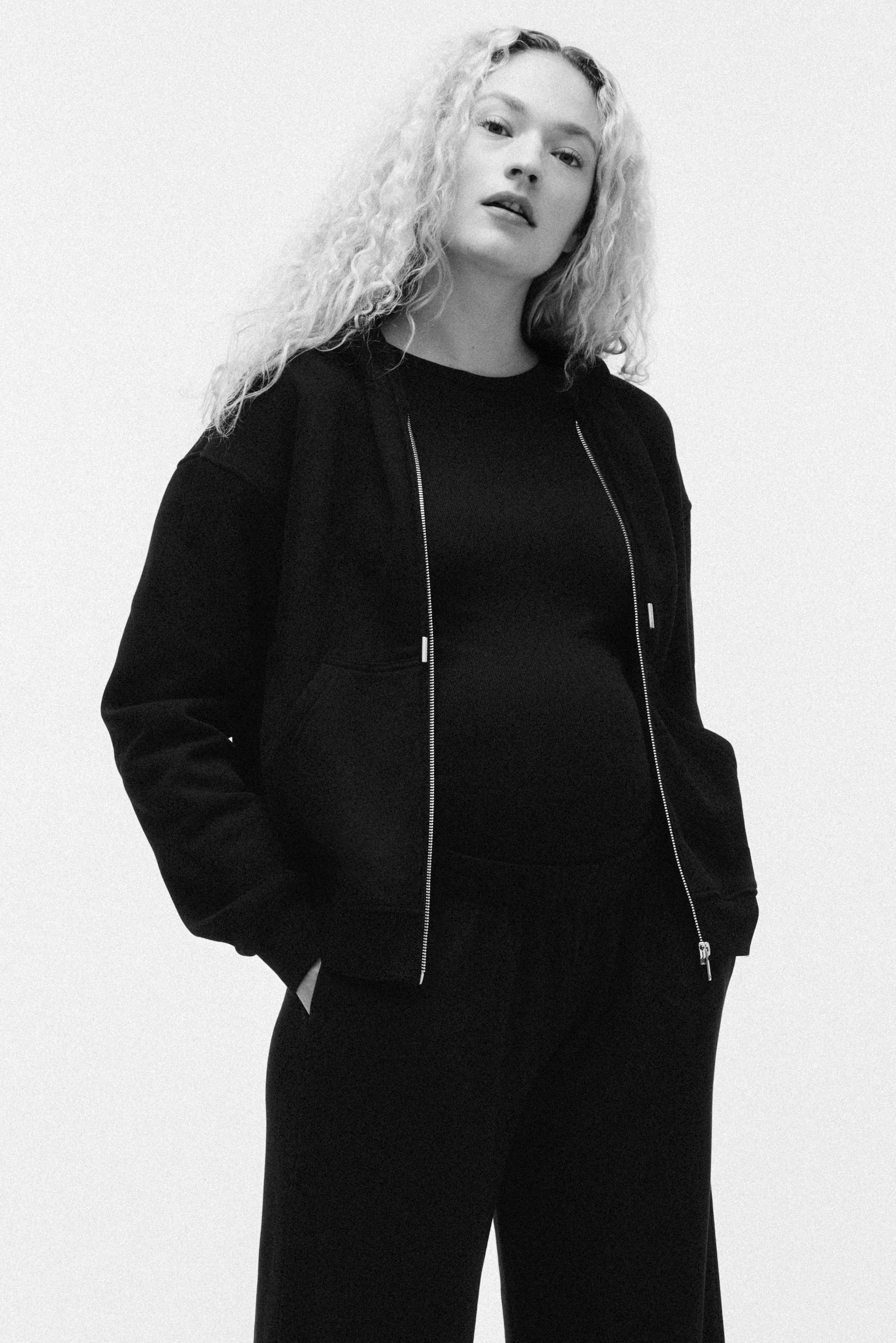 Ingrandisci l'immagine: MAMA Pantaloni in felpa - Nero - DONNA | H&M CH 2