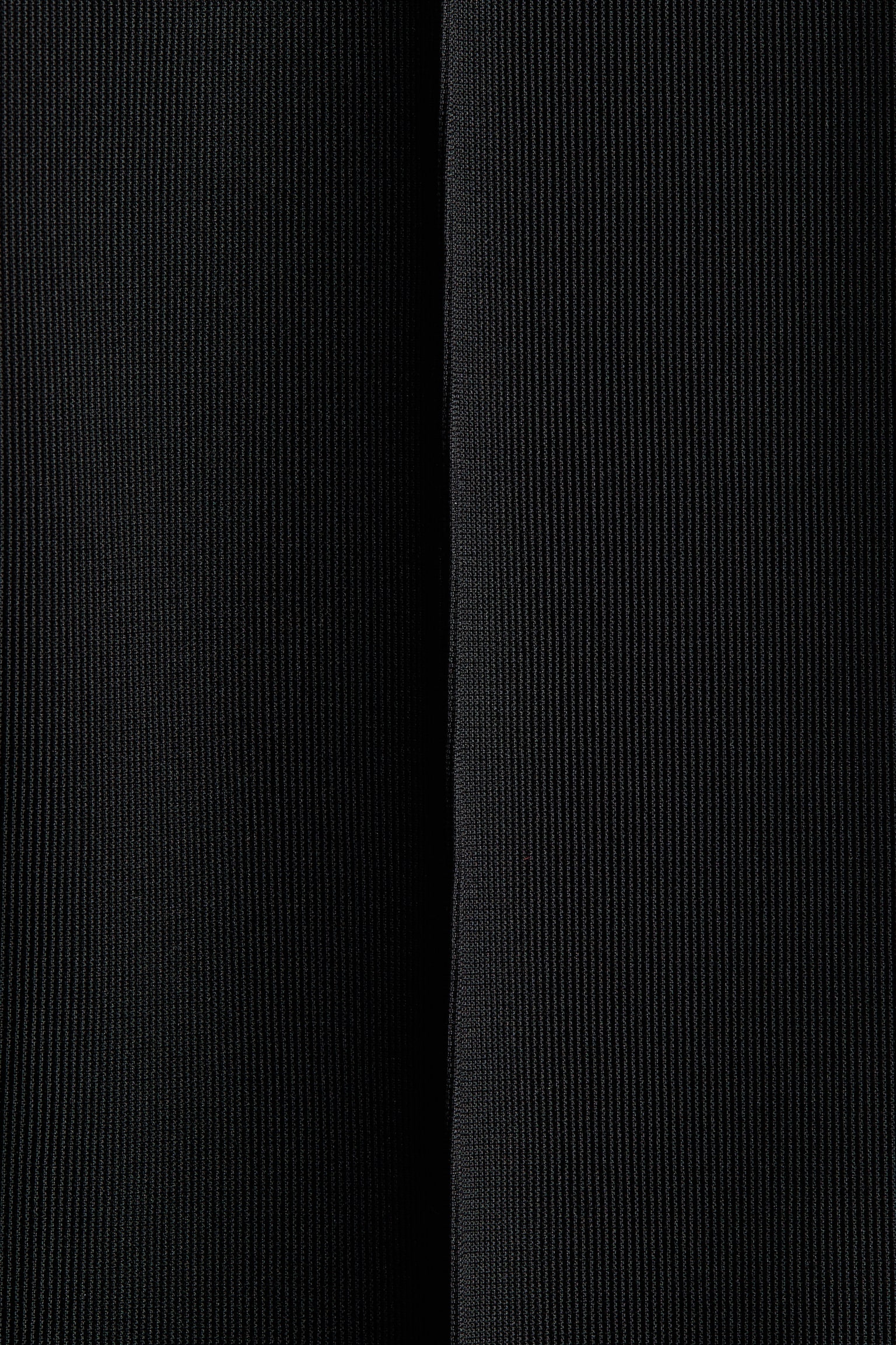 Crease-front stirrup leggings - Black - 2