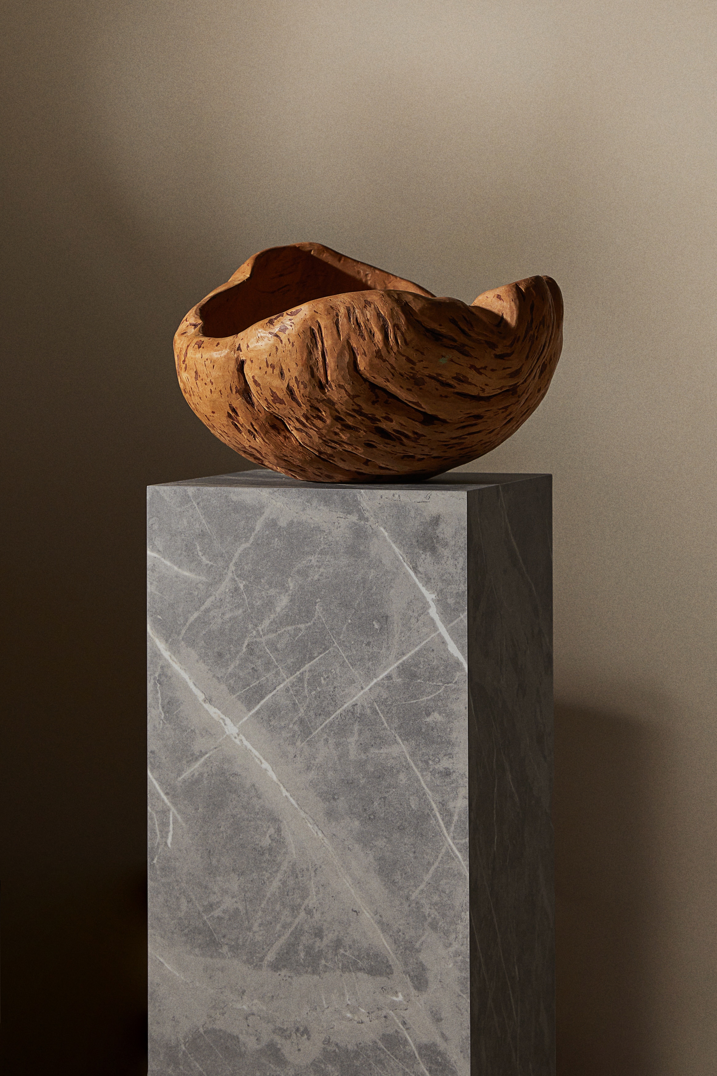 Pedestal cuadrado - Gris