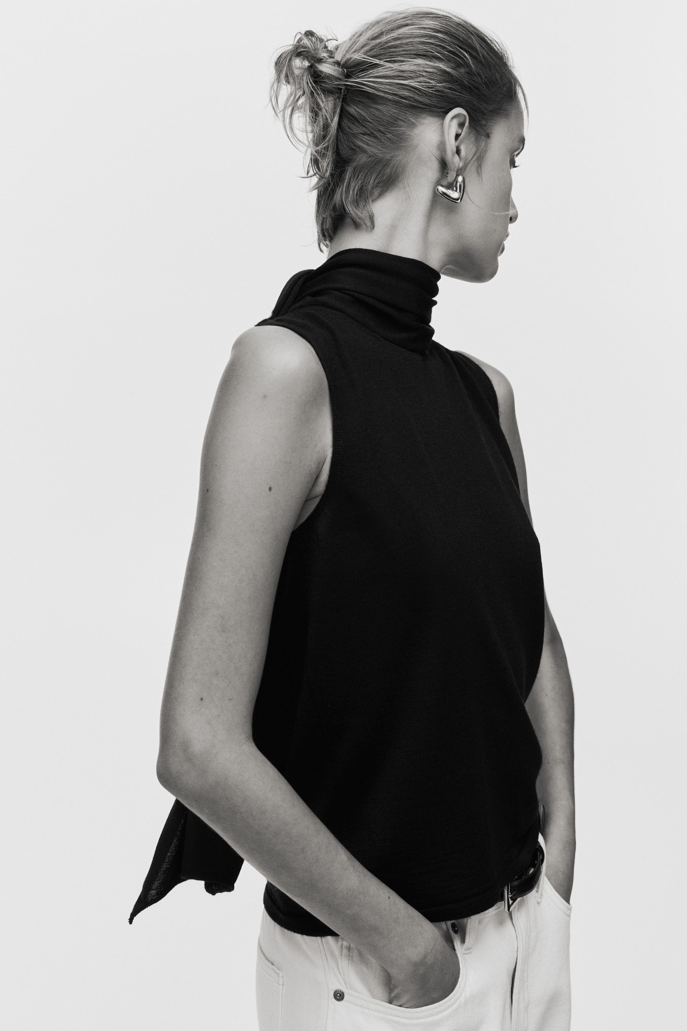 Top avec col cheminée et écharpe - Noir/Violet foncé