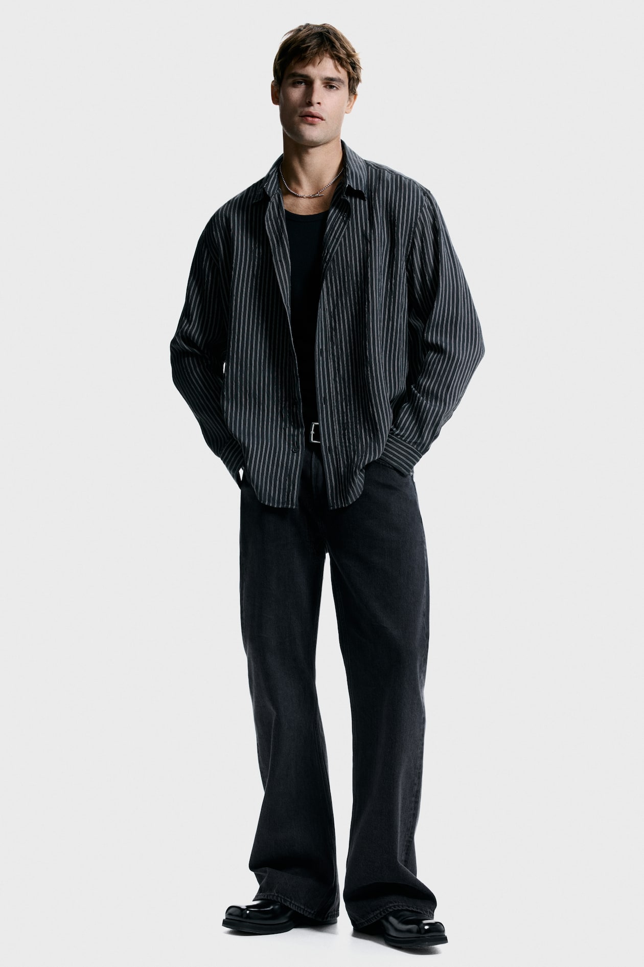Men - Black/Striped Relaxed-Fit Shirt - Size: XL - H&M Men - Black/Striped Relaxed-Fit Shirt - Size: XL - H&M