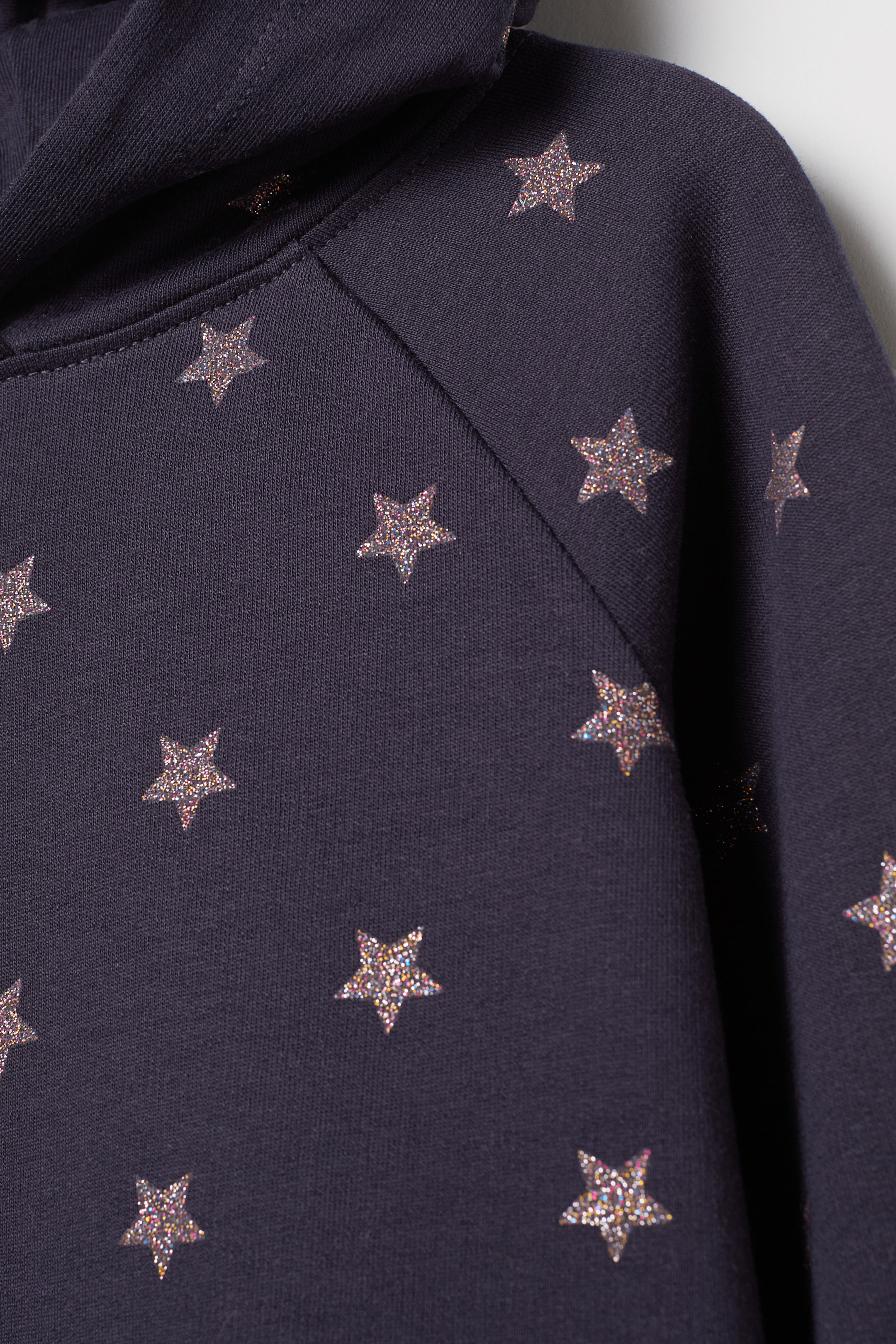 Grotere afbeelding bekijken: Hoodie - Donkerblauw/sterren - KINDEREN | H&M BE 2