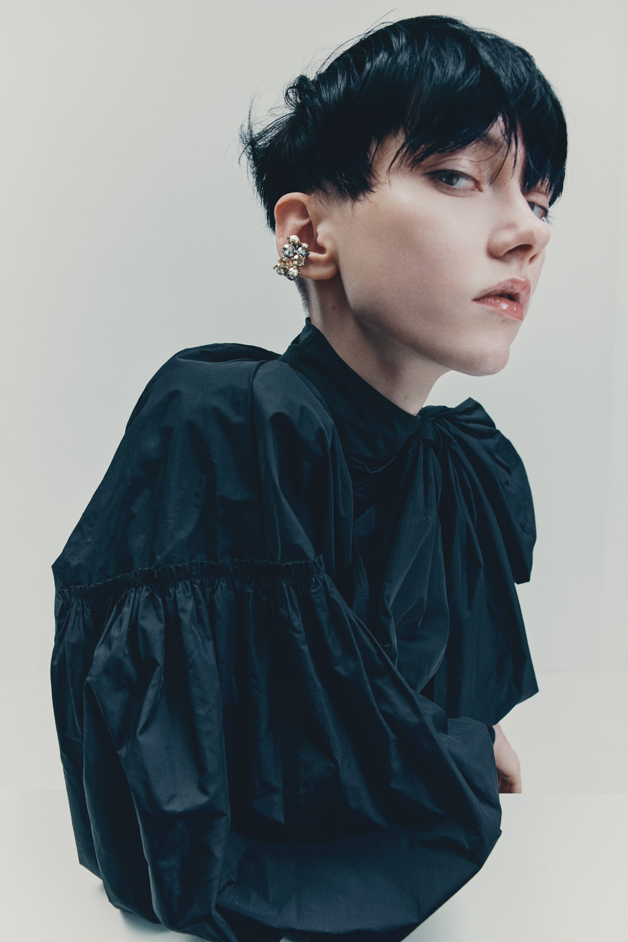 Ampliar la imagen: Ear cuff con pedrería - Plateado - Ladies | H&M MX 1