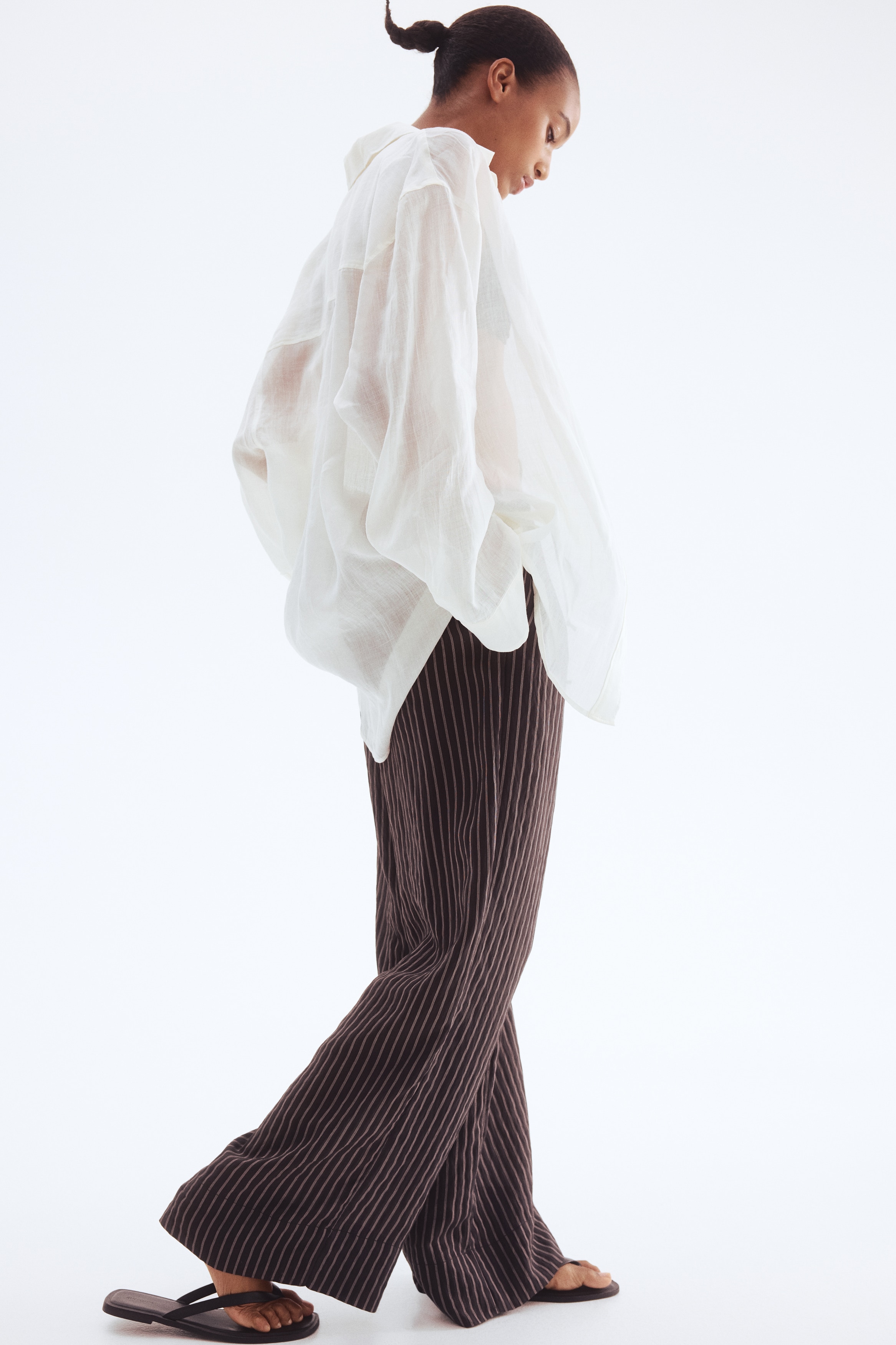 Wide drawstring trousers