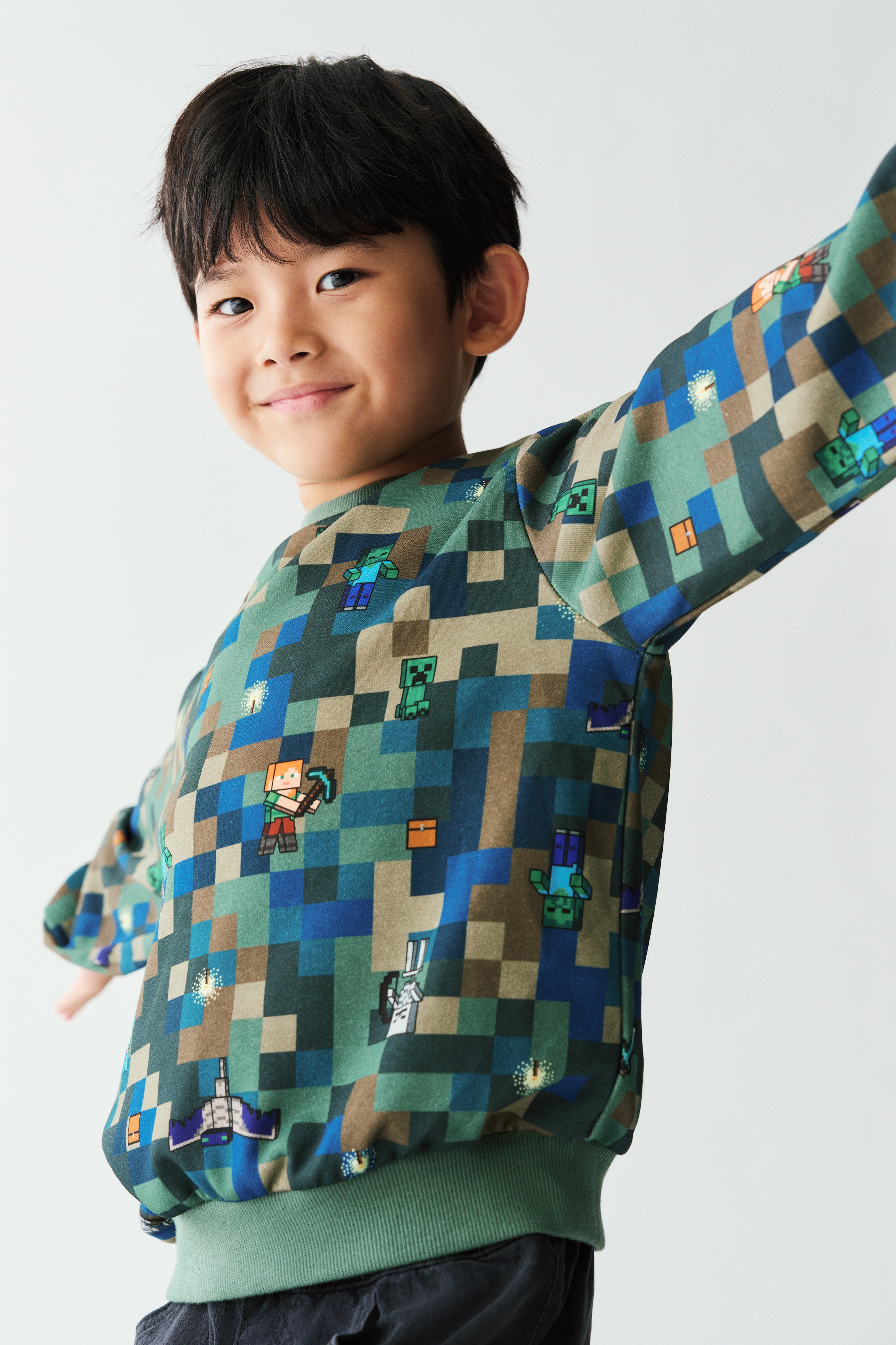 Áo nỉ hoạ tiết in - Green/Minecraft/Màu xám đậm/Minecraft/Màu trắng/Minecraft/Màu xanh dương/Snoopy