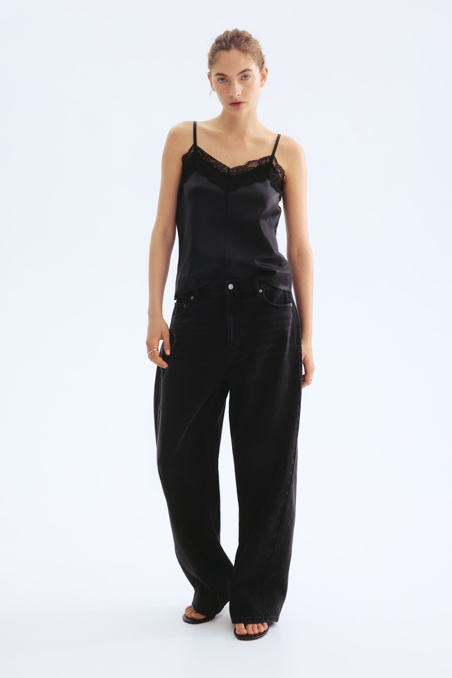 Lace-trimmed strappy top - Black - 4