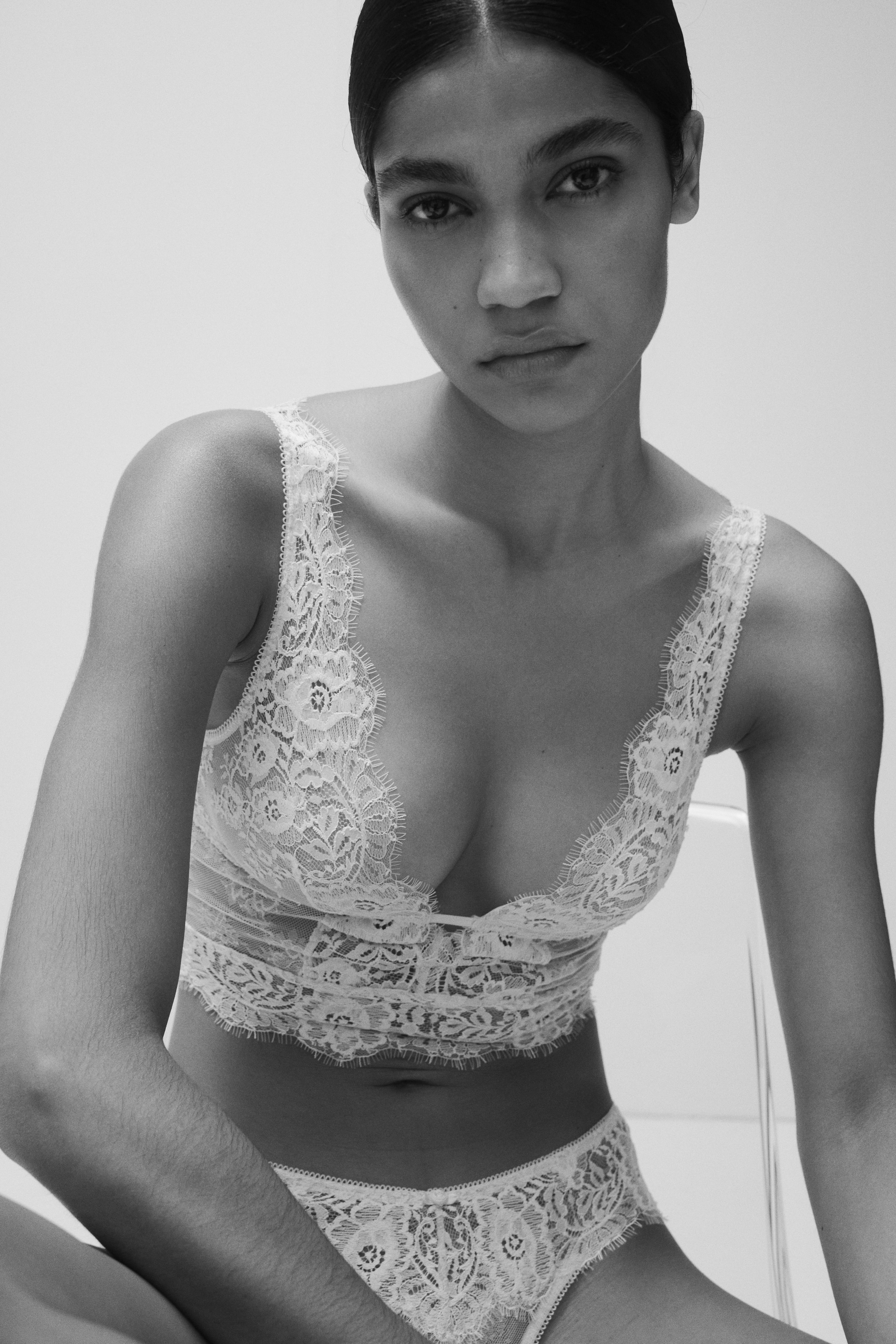 Lace Bralette - Pale beige