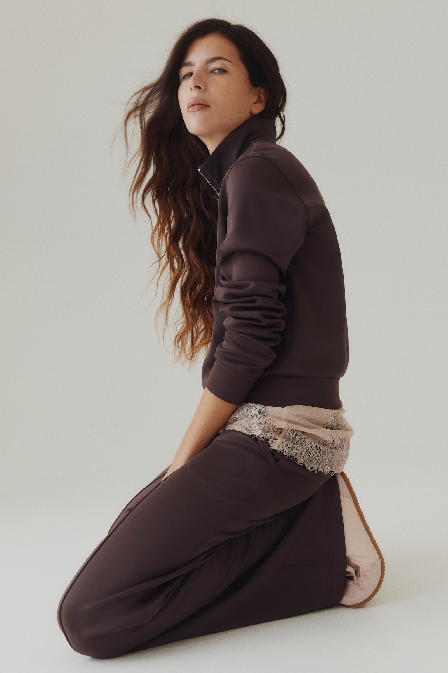 Crease-front pull-on trousers - Truffle grey/Navy blue - 7