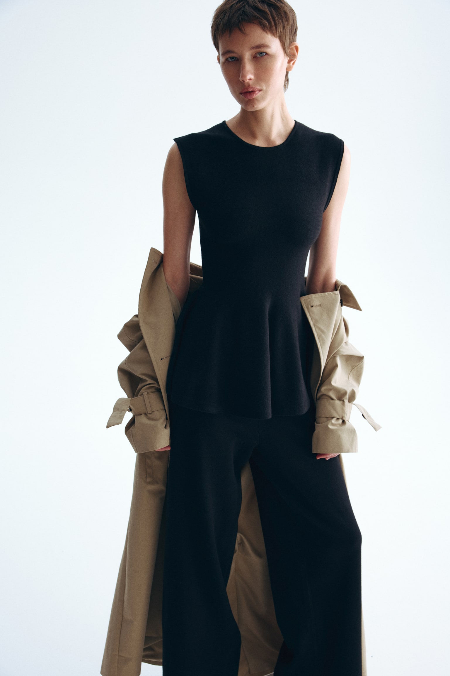 Knitted peplum top - Black - 3
