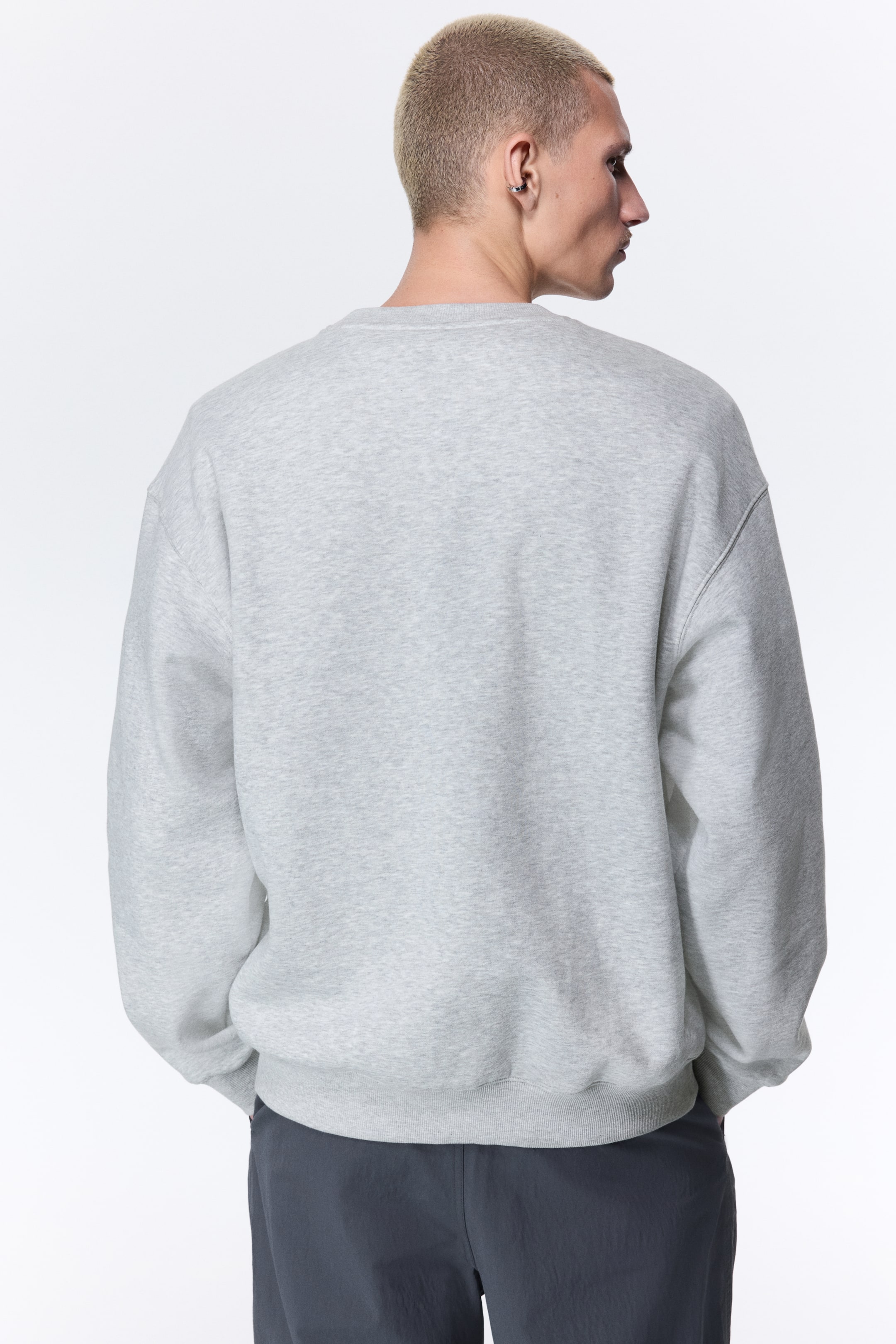 Grotere afbeelding bekijken: Sweater Loose Fit - Grijs gemêleerd/Snoopy - HEREN | H&M BE 4
