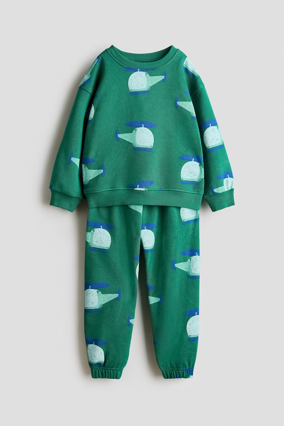 Детские топы H&M 2-Piece Printed Sweatshirt and Joggers Set