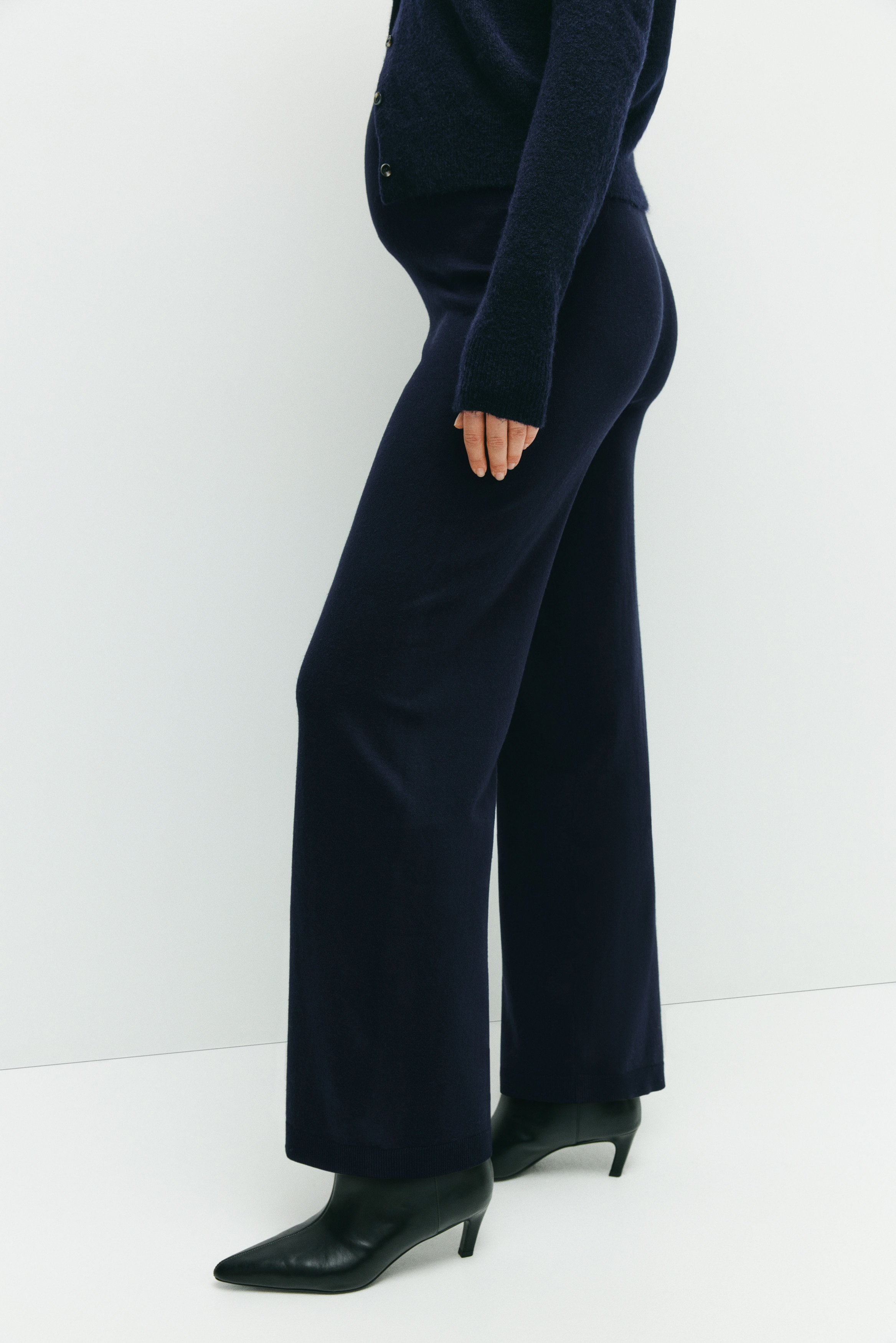 Women's Black MAMA Knit Pants | H&M CA