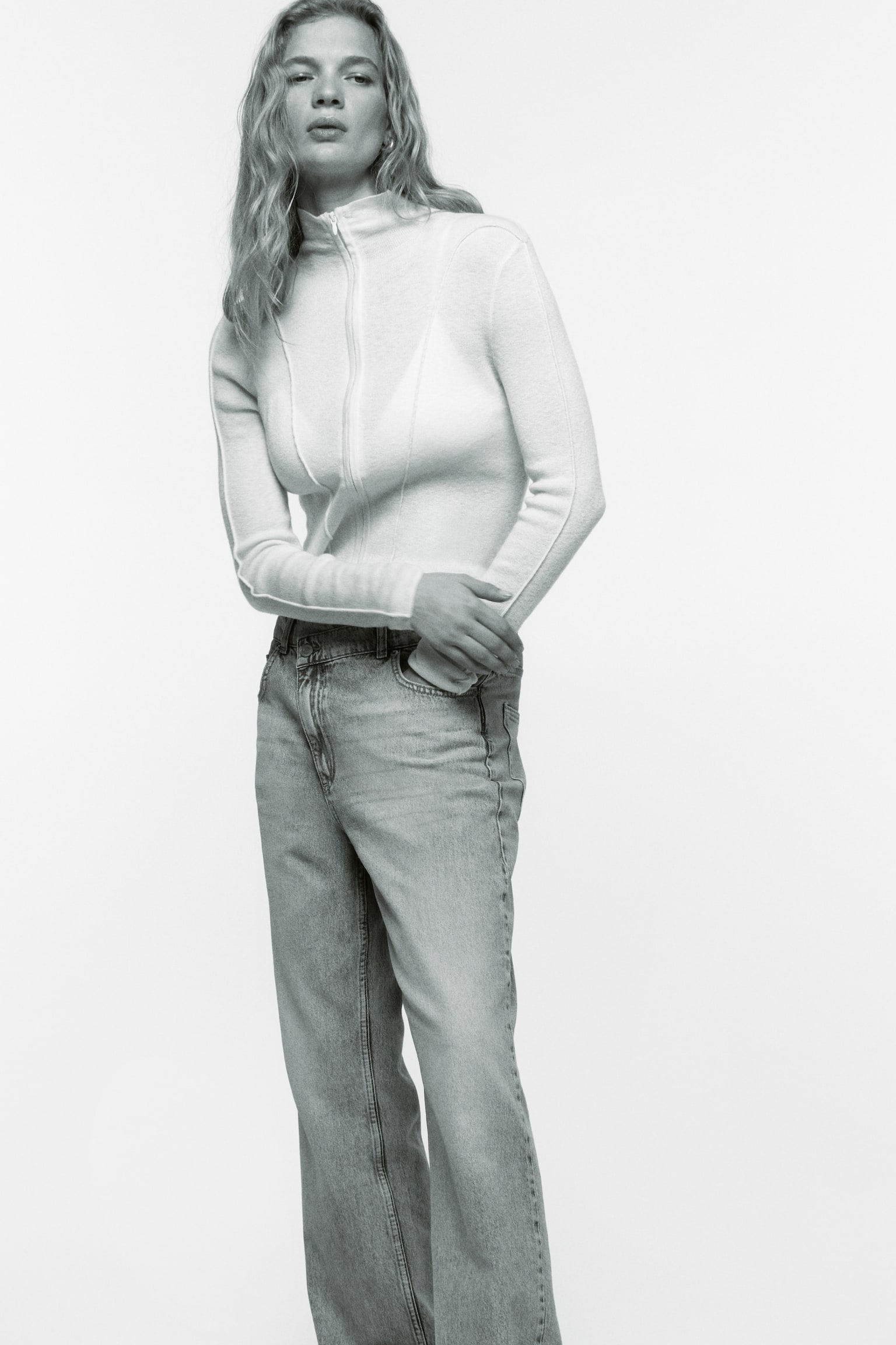 Straight Leg High Waist Jeans - Light denim blue - 6