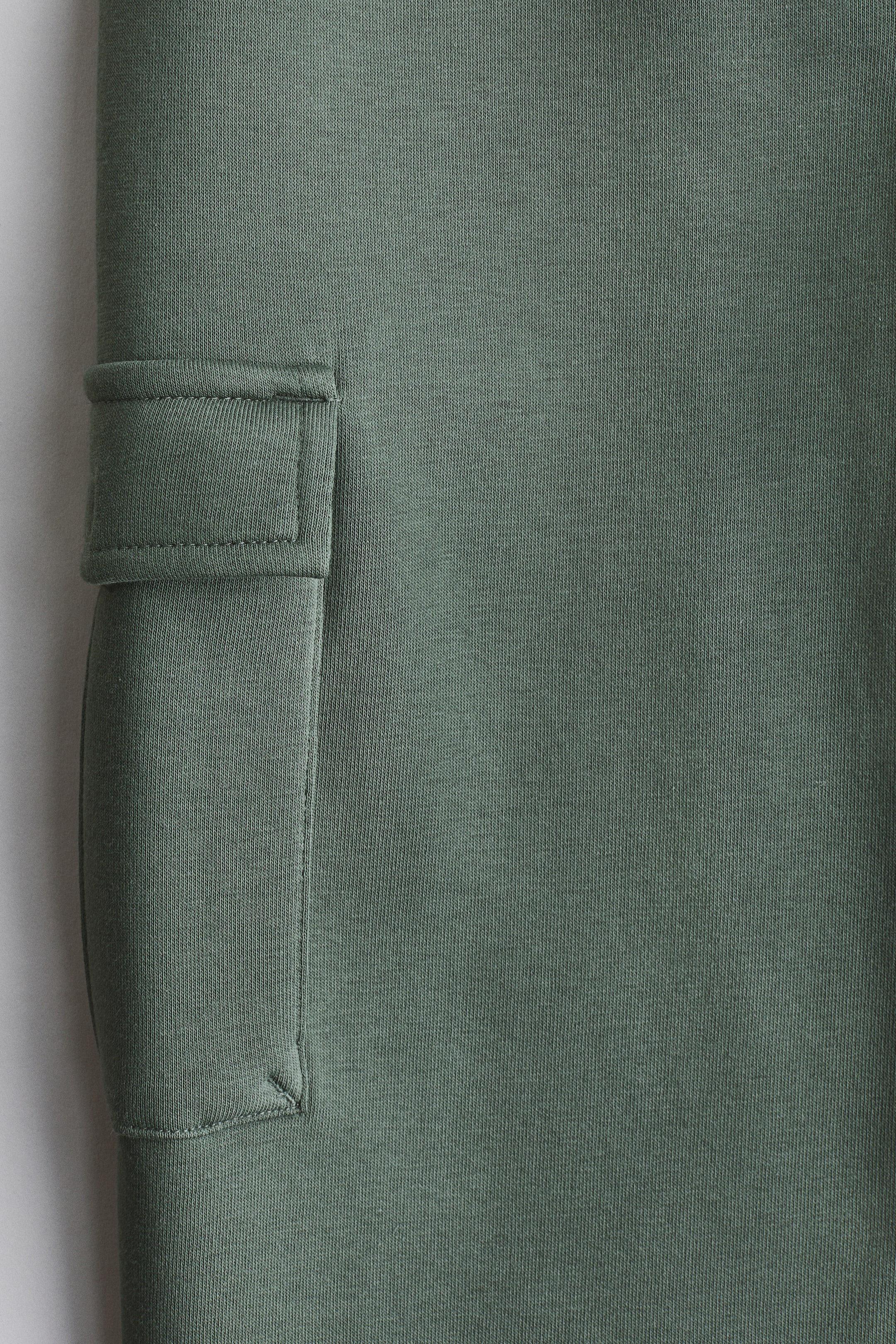 Agrandir l'image: Pantalon jogger de style cargo en molleton - Vert kaki | H&M FR 2