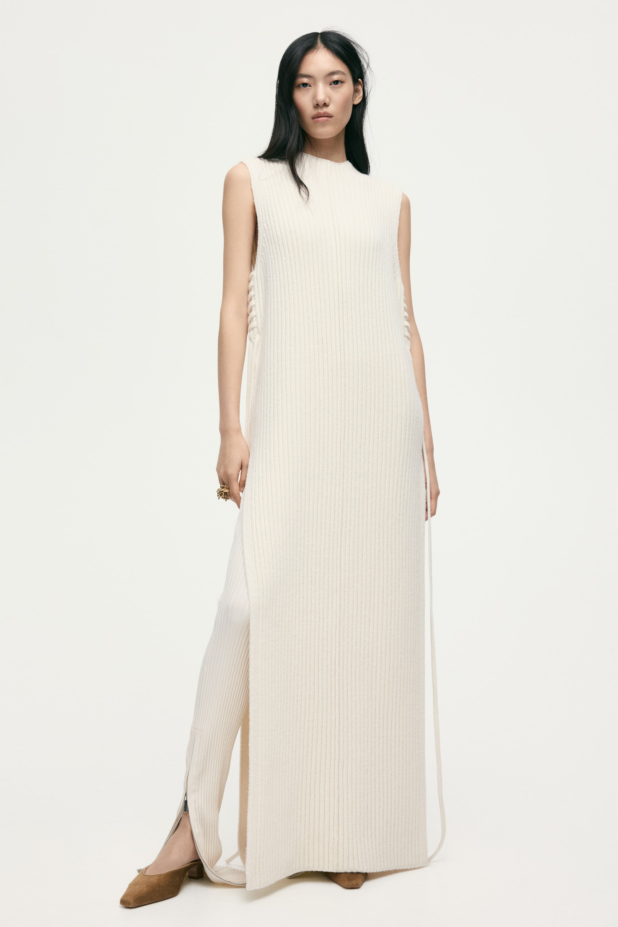 拡大画像を表示: ウールリブニットプルオーバーベスト - ホワイト - レディース | H&M JP 2