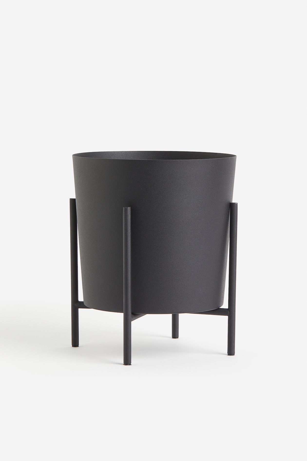 large-plant-pot-on-stand-black-home-all-h-m-us