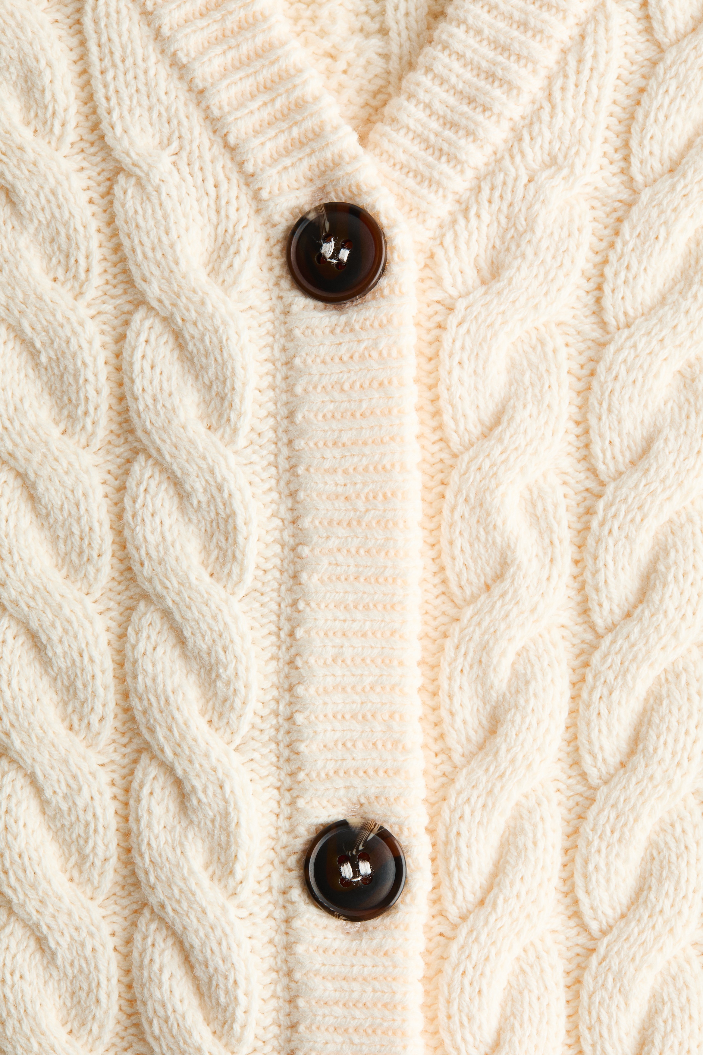 Cable-knit waistcoat