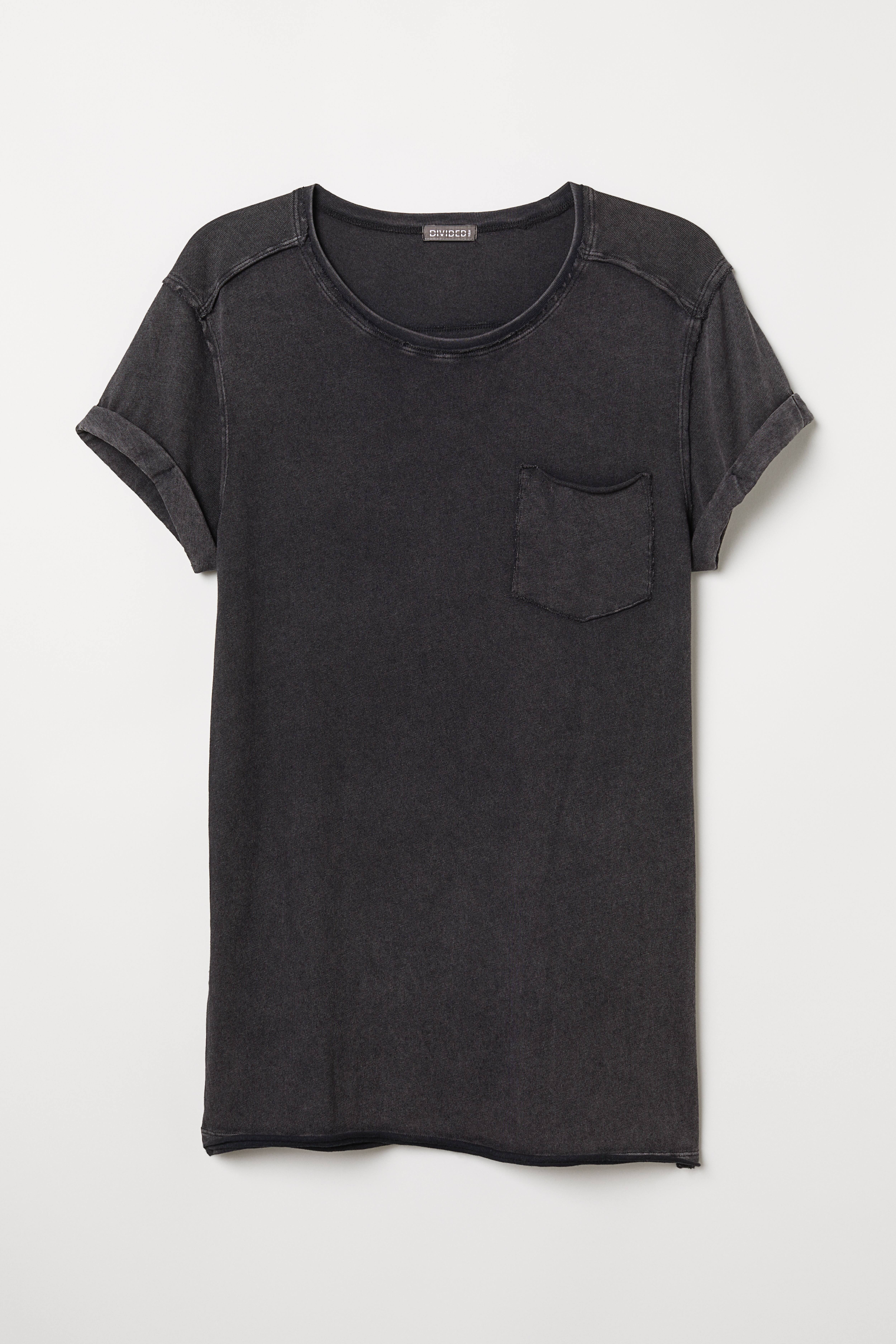 Gently worn deals H&M pocket T-shirt