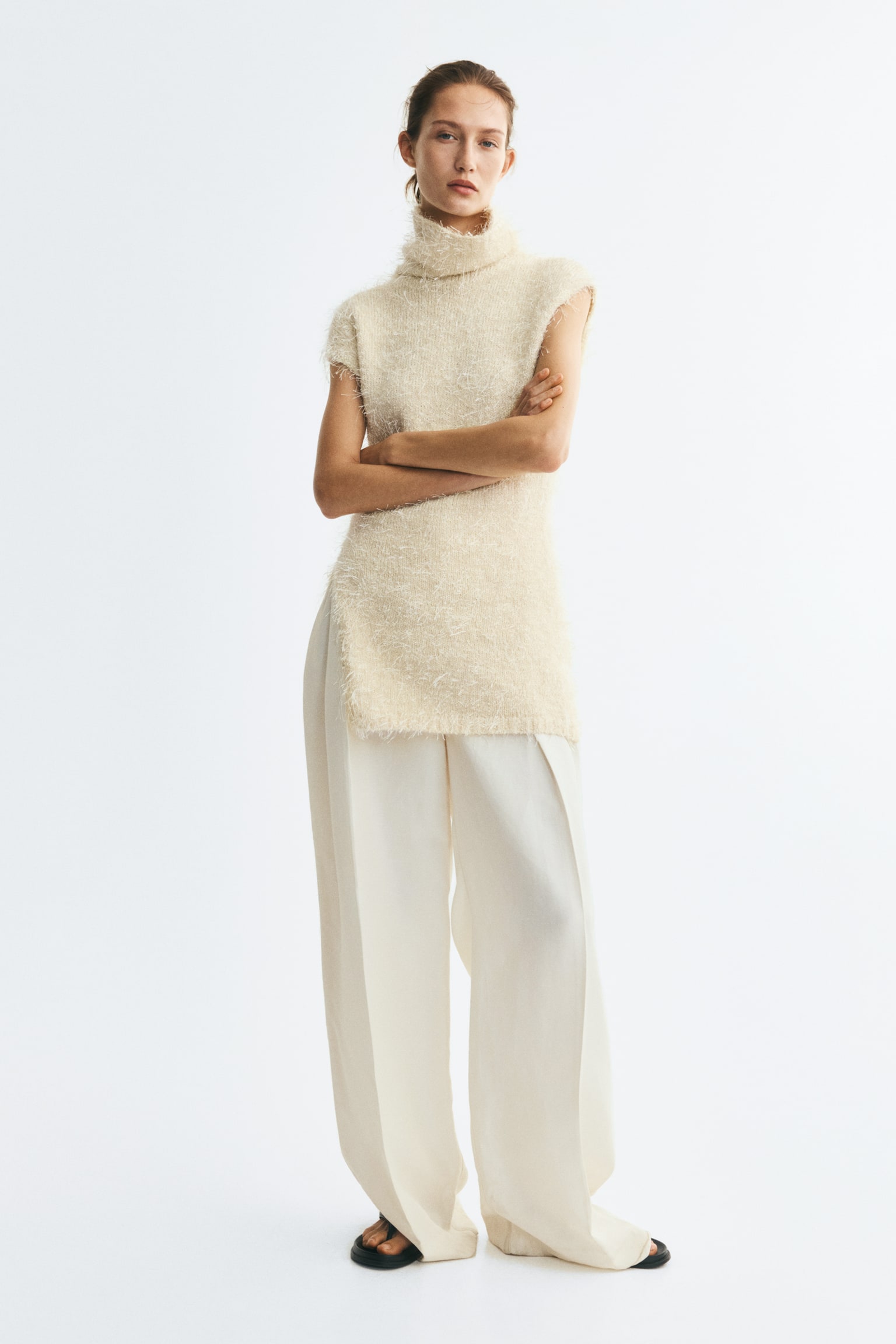 Женский топ H&M Fluffy-Knit Mock Turtleneck, цвет: Светлый бежевый — фото 4