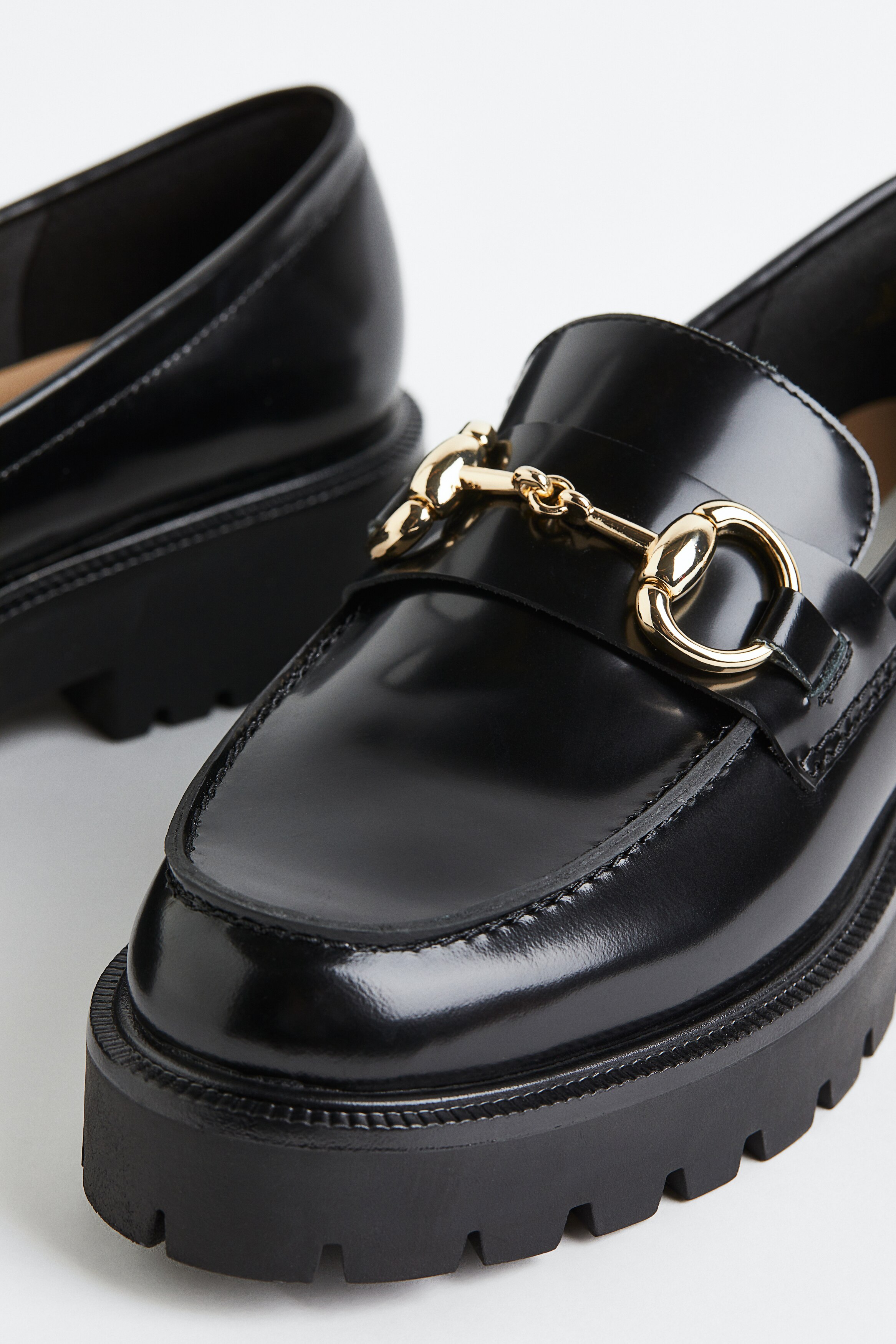 Chain-detail Leather Loafers - Black - Ladies | H&M US display picture 2