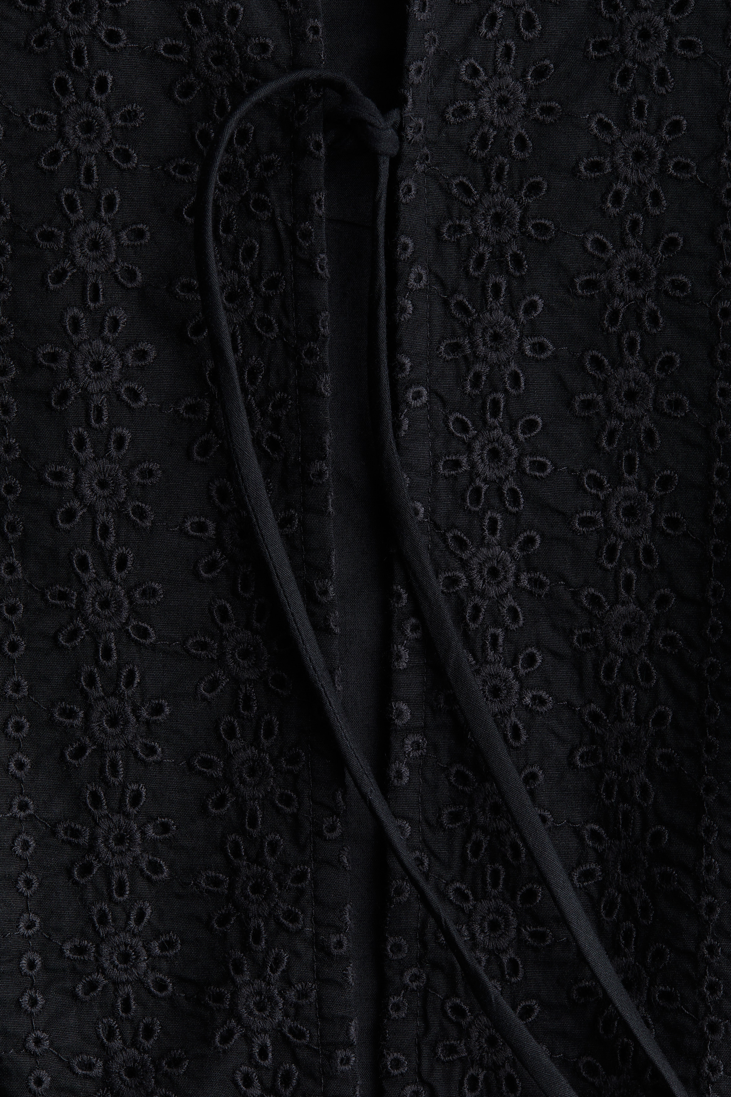 Broderie anglaise blouse
