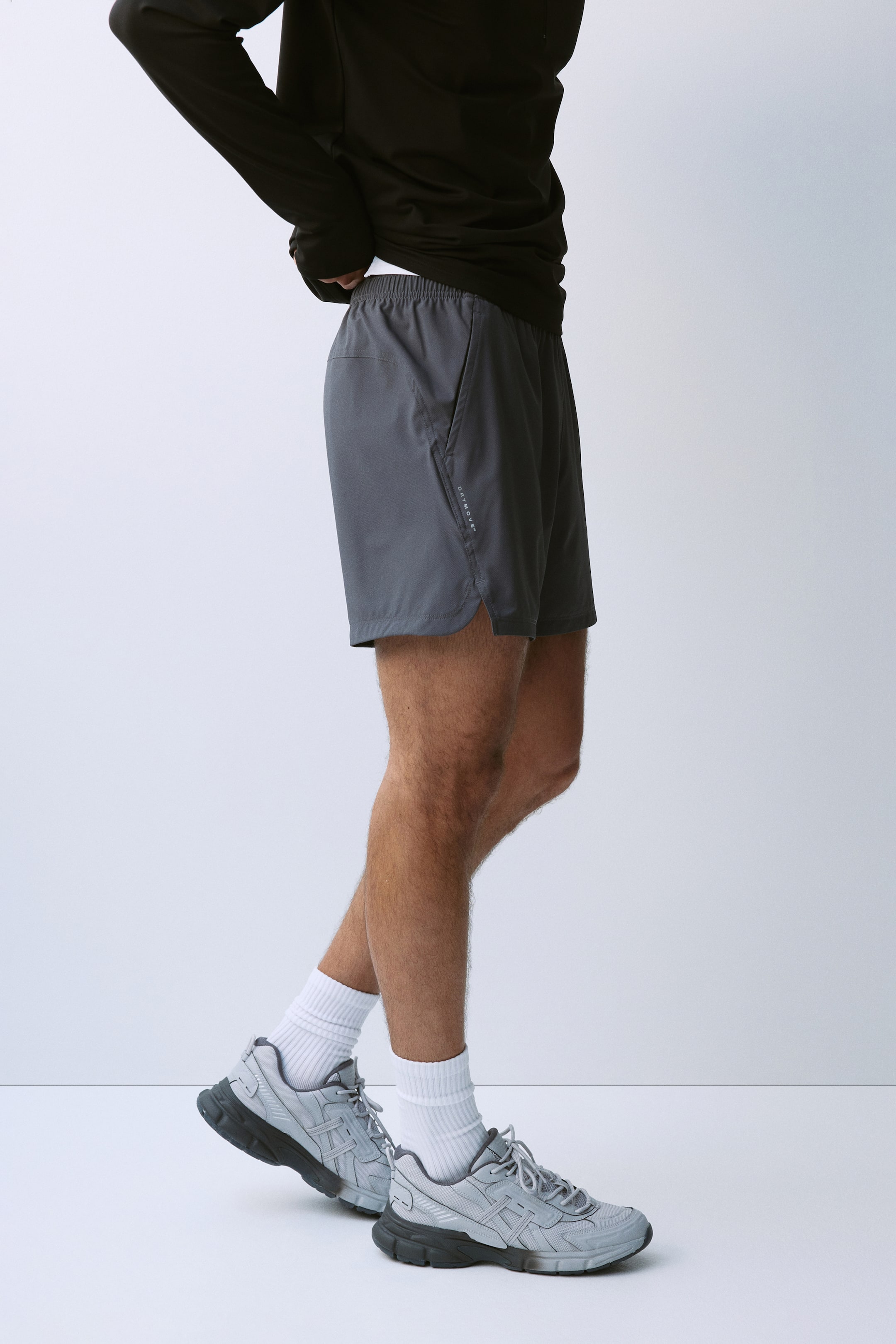 Sports Shorts with DryMove™