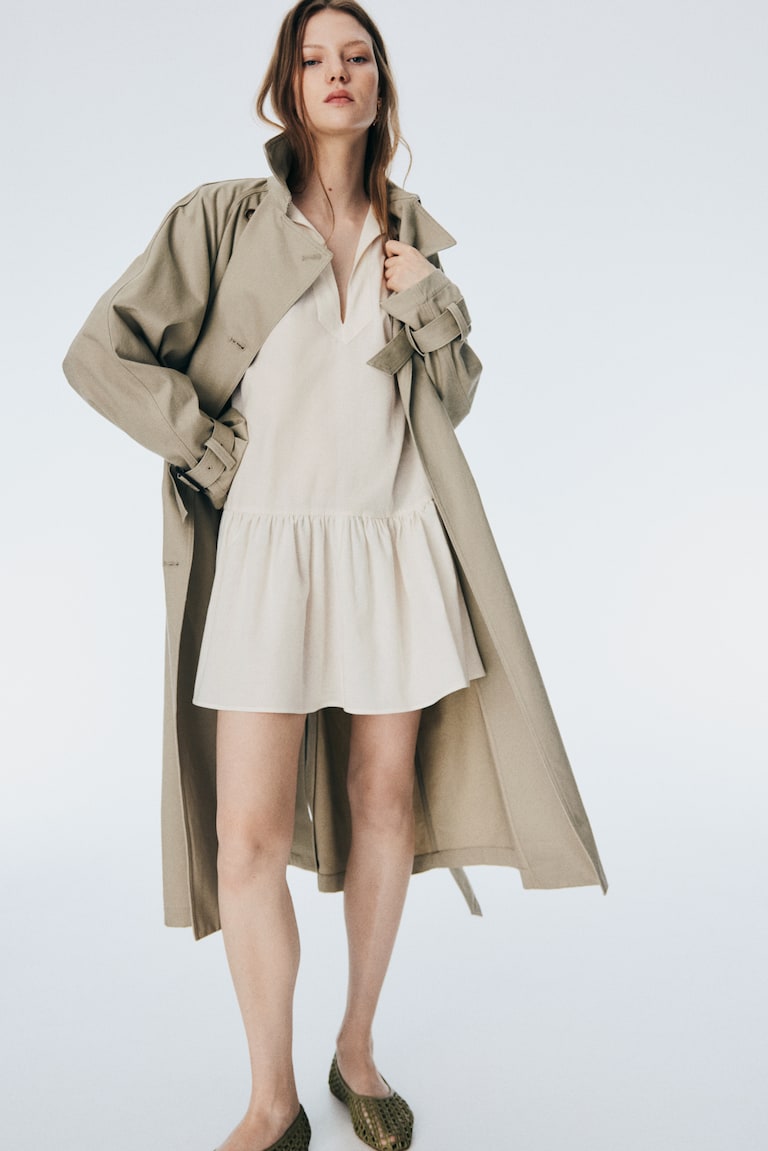 Ladies - Cream Flared-Hem Dress - Size: XXL - H&M Ladies - Cream Flared-Hem Dress - Size: XXL - H&M
