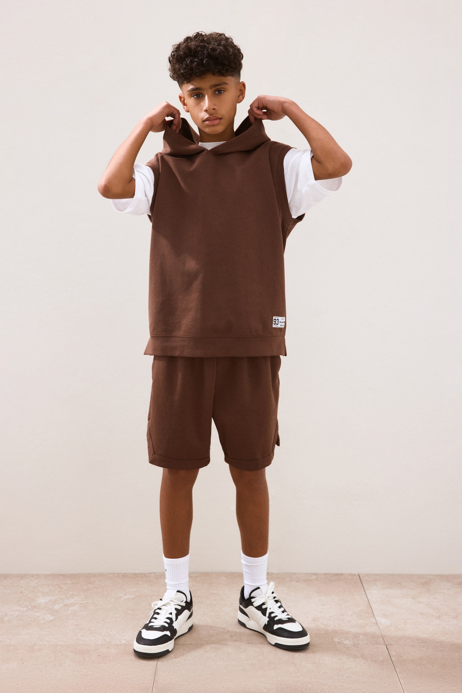 Sleeveless sports hoodie set with DryMove™ - Dark brown/Light grey - 1