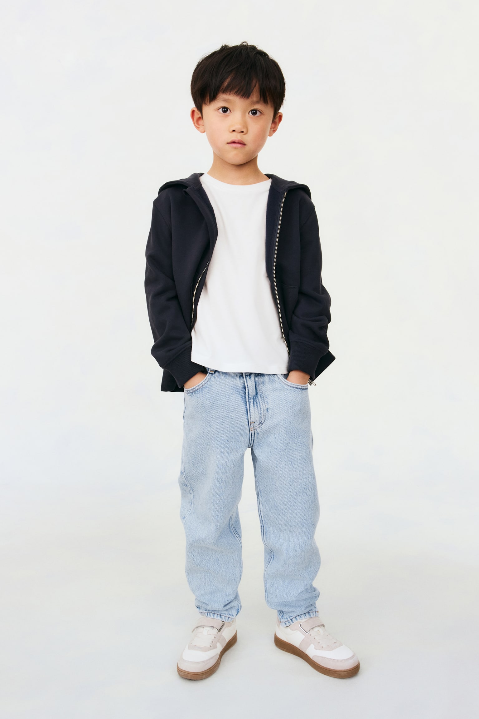 Jean effilé en coton mélangé - Bleu denim clair/Gris foncé/Bleu denim/Bleu denim foncé