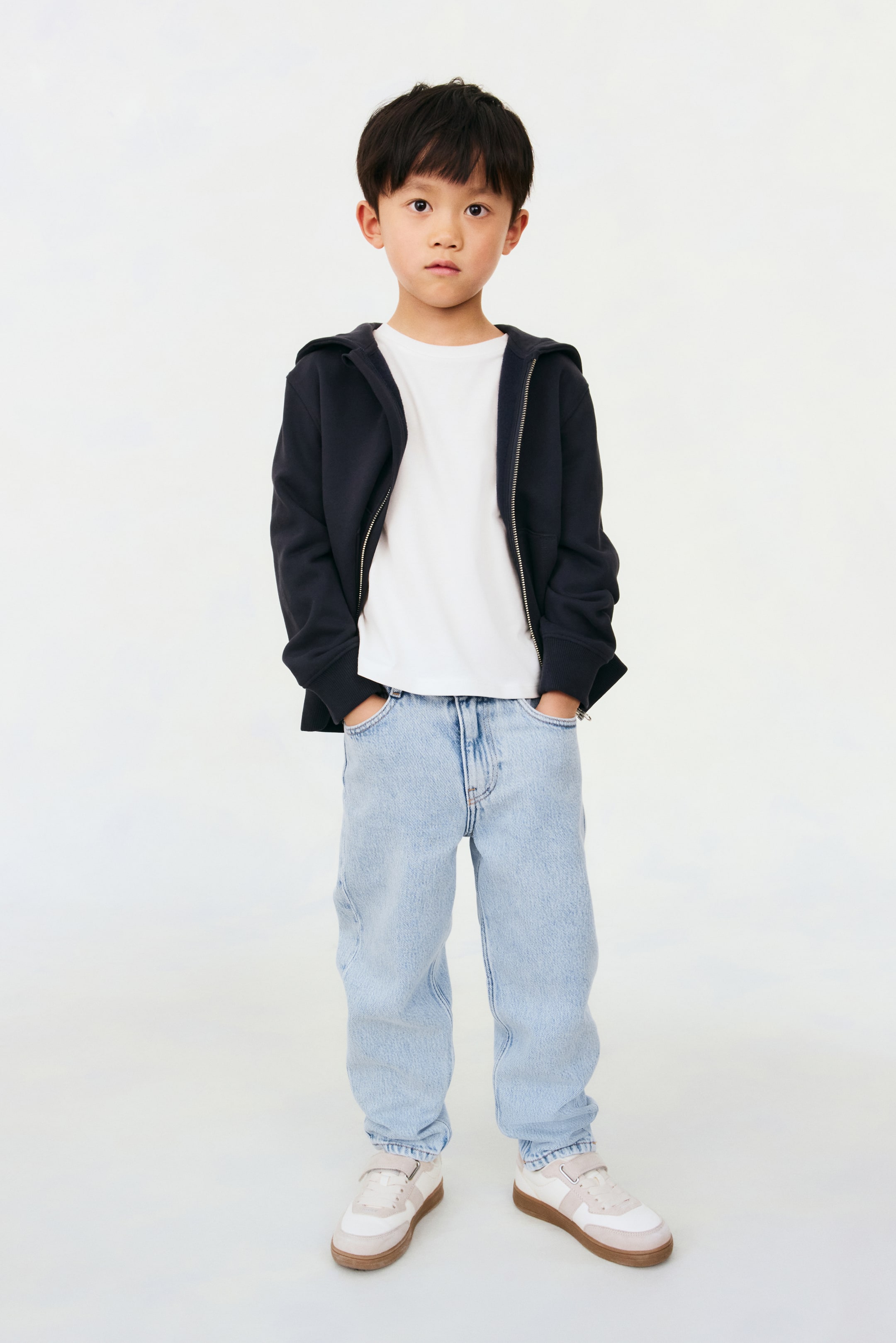 Zobrazit větší obrázek: Zúžené džíny z bavlněné směsi - Světlý denim blue - DĚTI | H&M CZ 1