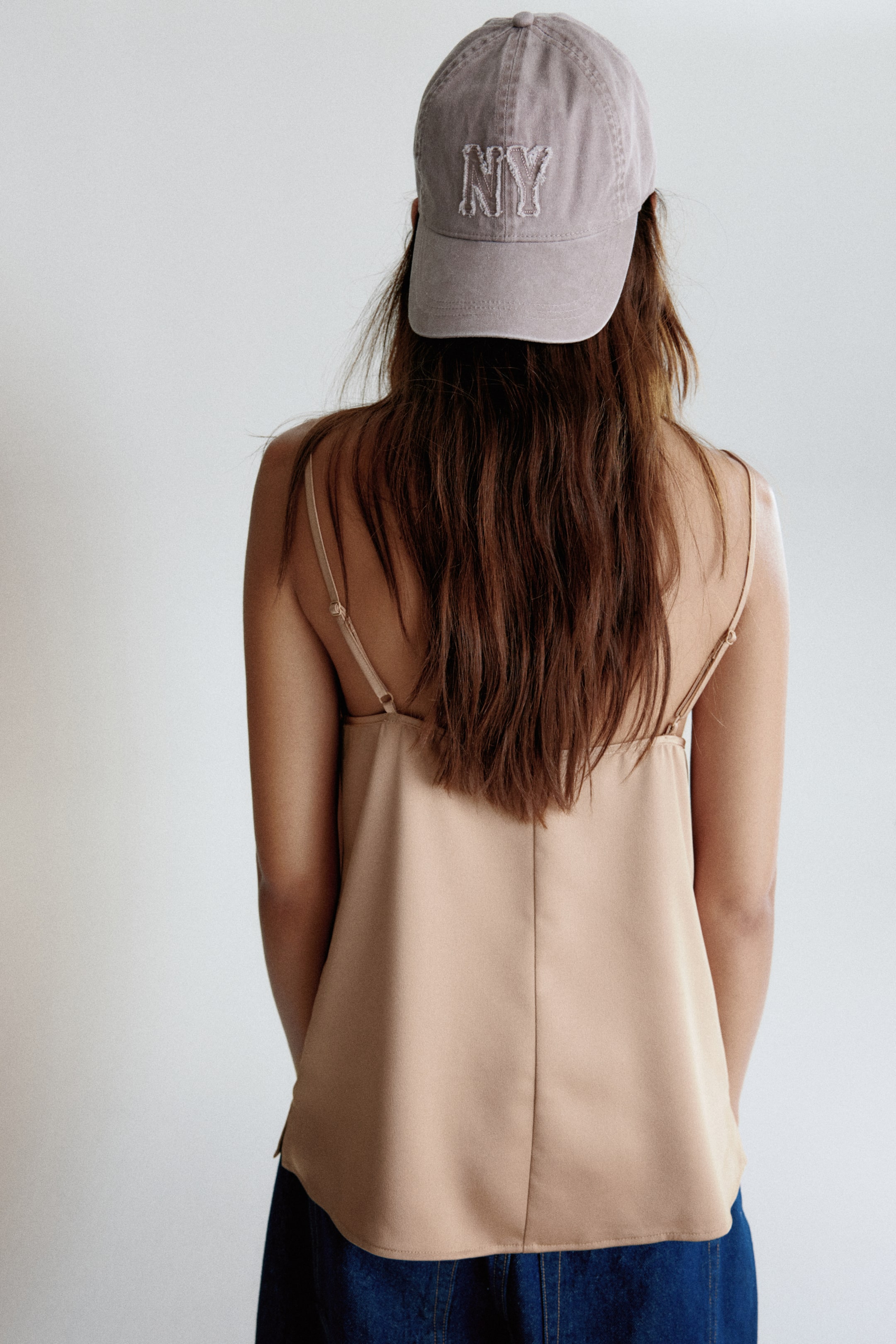 Ampliar la imagen: Top de satín con borde de encaje - Beige - Ladies | H&M MX 4
