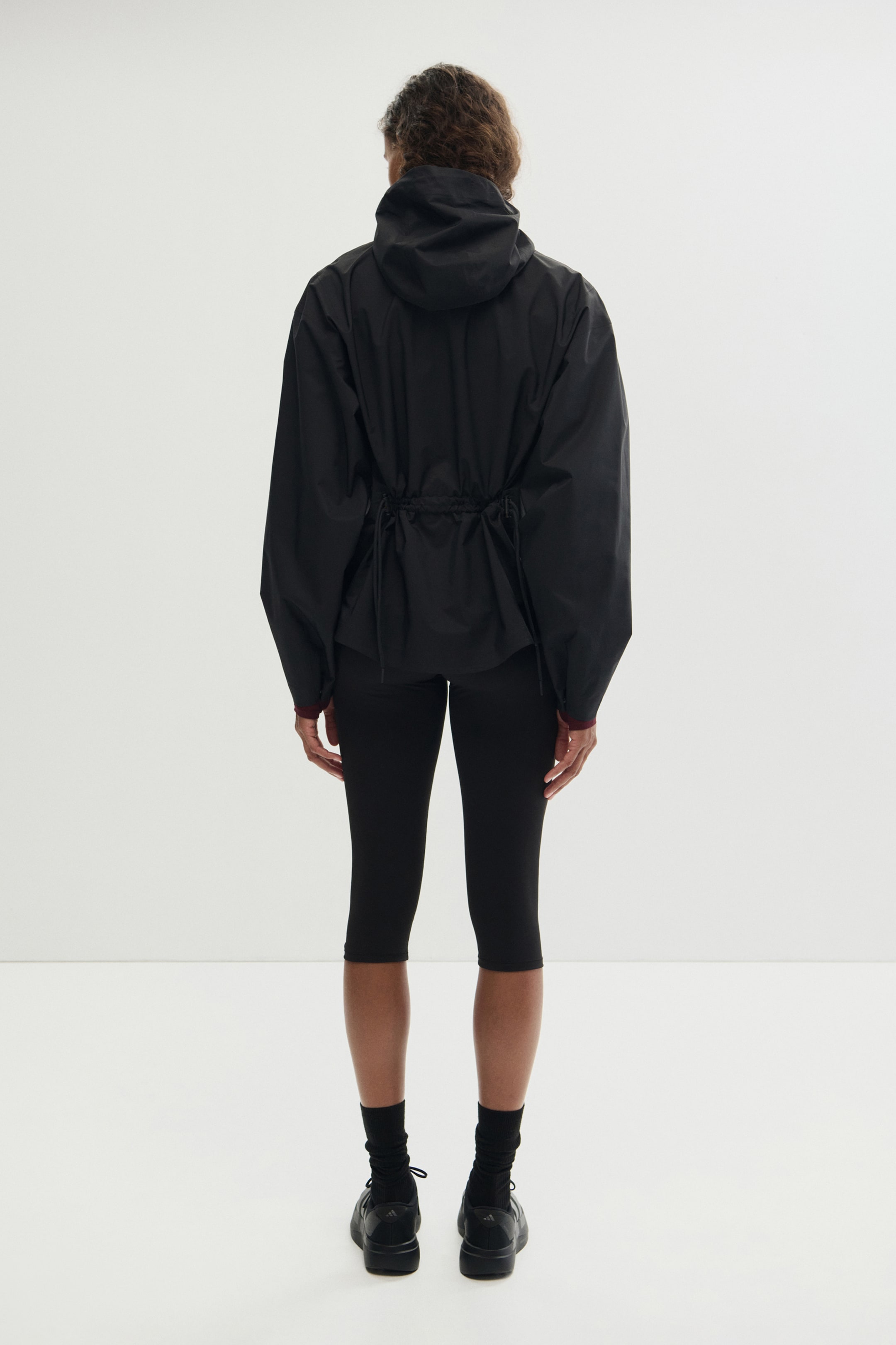 Женские куртки H&M Oversized Rain Jacket with StormMove™ — фото 4