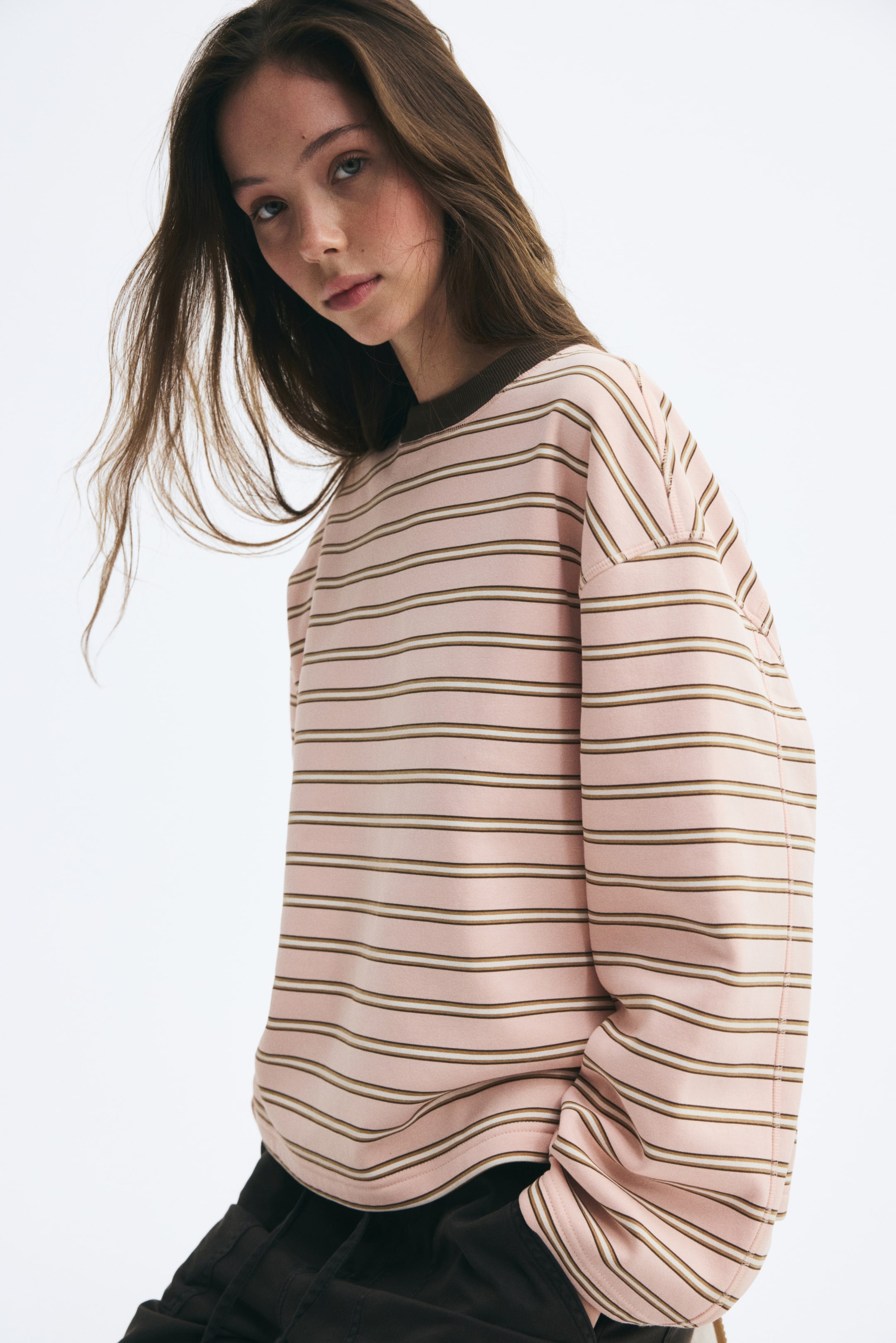 View larger image: Oversized sweatshirt - Powder pink/Striped - Ladies | H&M 1