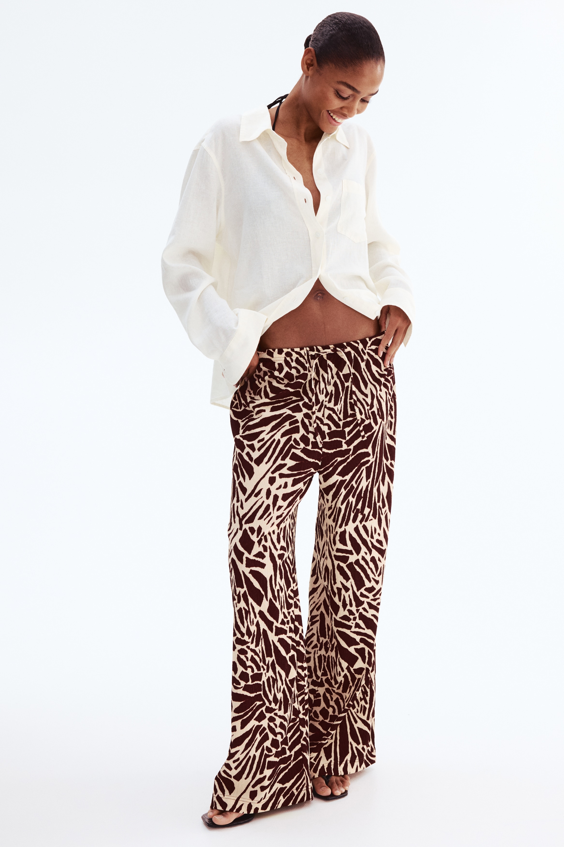 Textured Jersey Pants - Dark brown/patterned - Ladies | H&M US