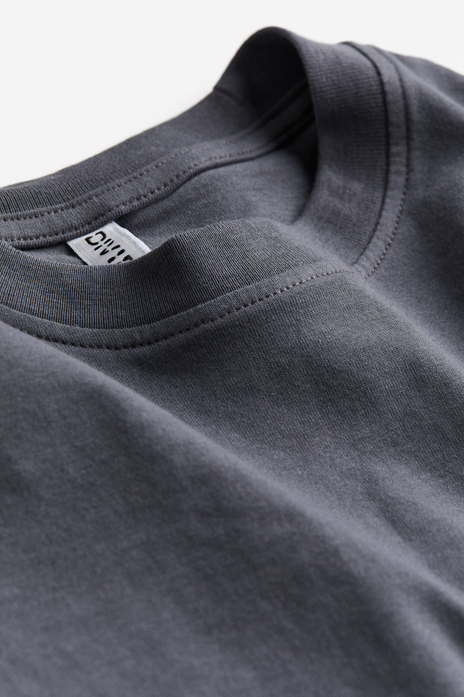 Áo thun dáng thụng - Màu xám đậm - 2