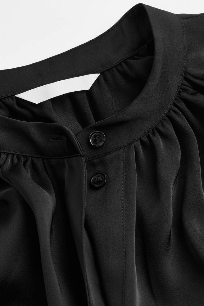 Short satin dress - Black - 3