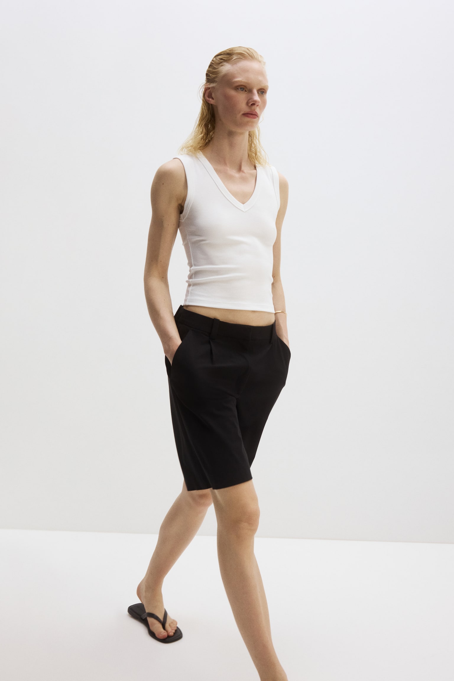 Шорти-бермуди Wrinkle-resistant Relaxed Fit - Чорний/Темно-коричневий/Кремовий - 1