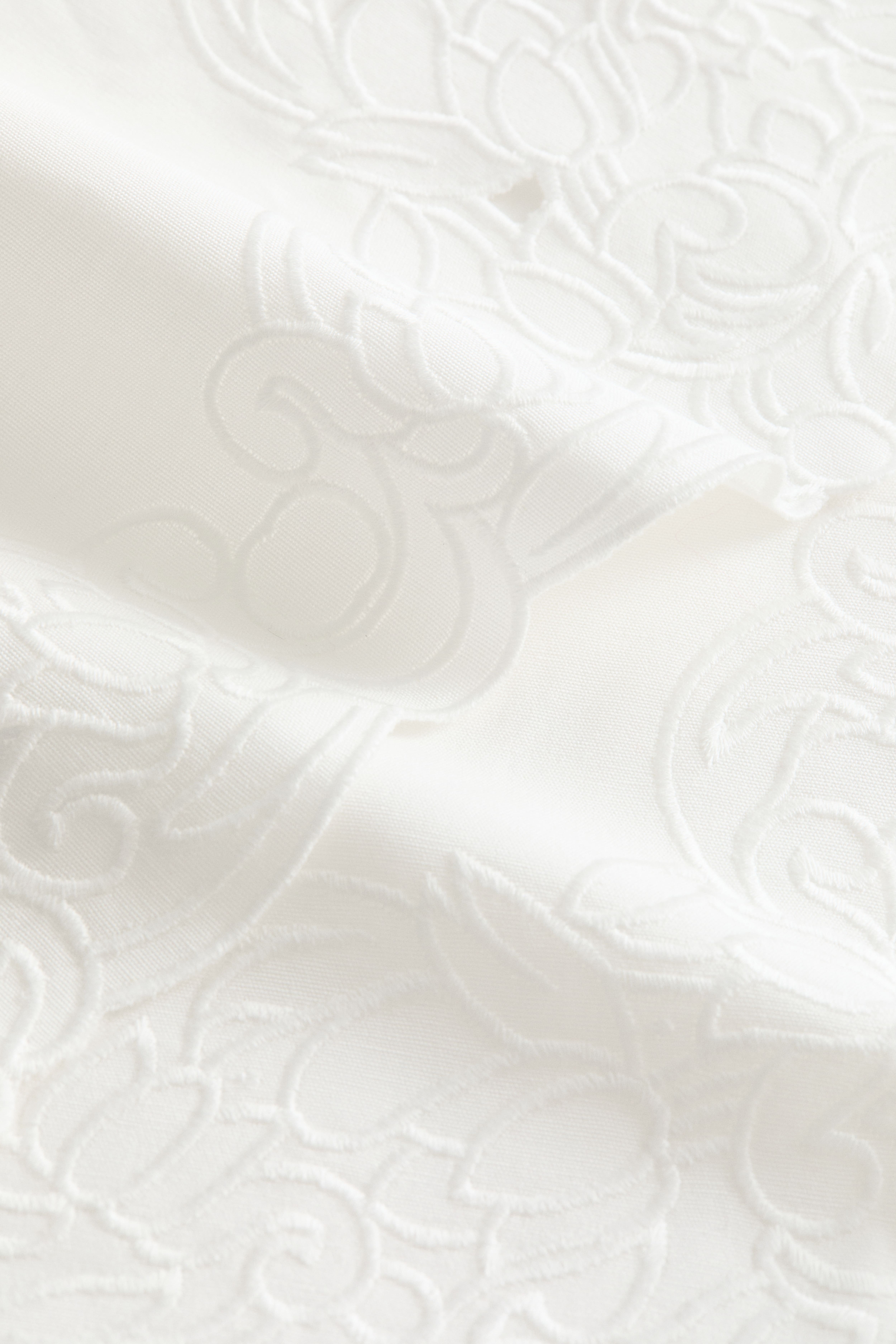 Lot de 2 napperons brodés