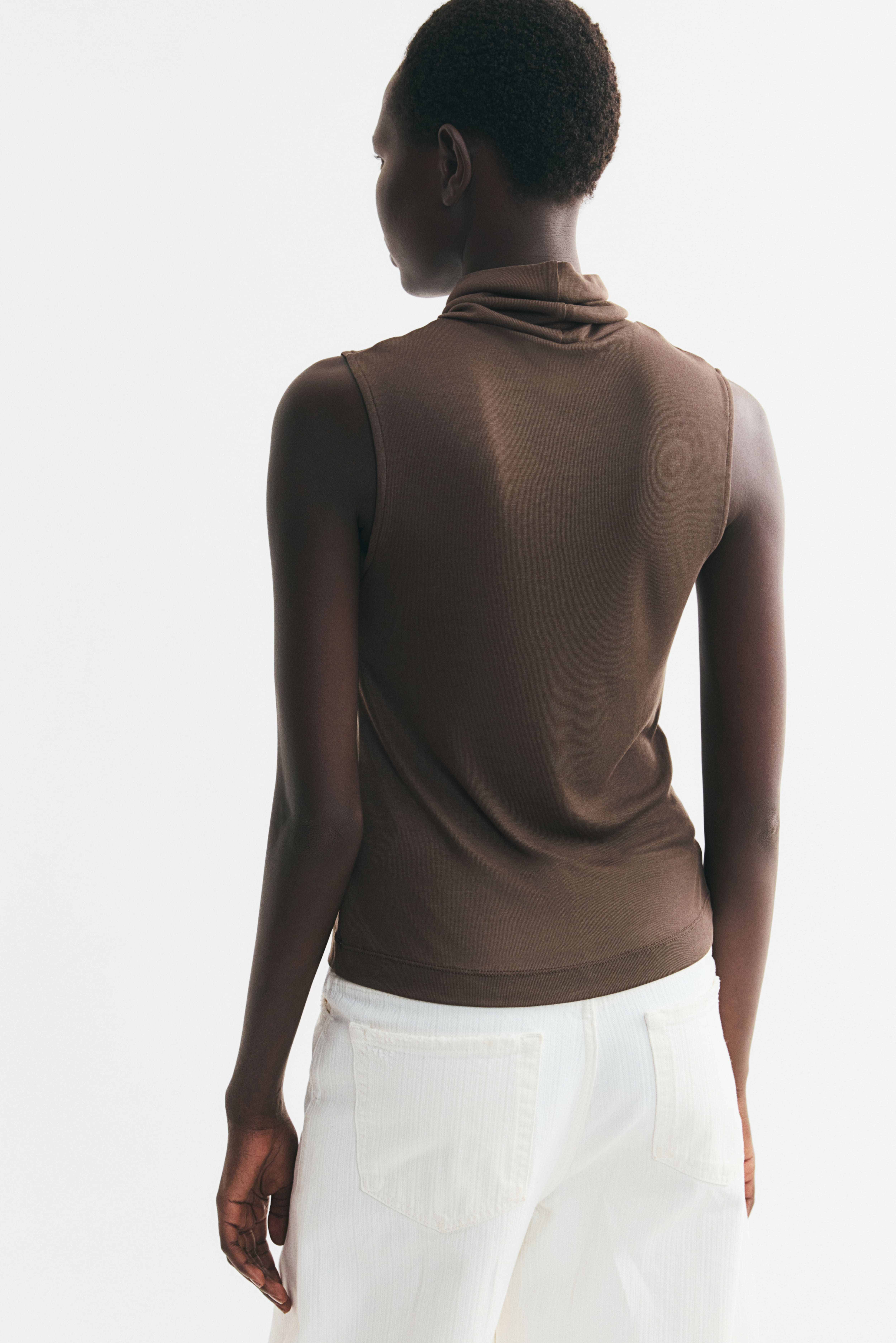Fine-Knit Sleeveless Turtleneck Top