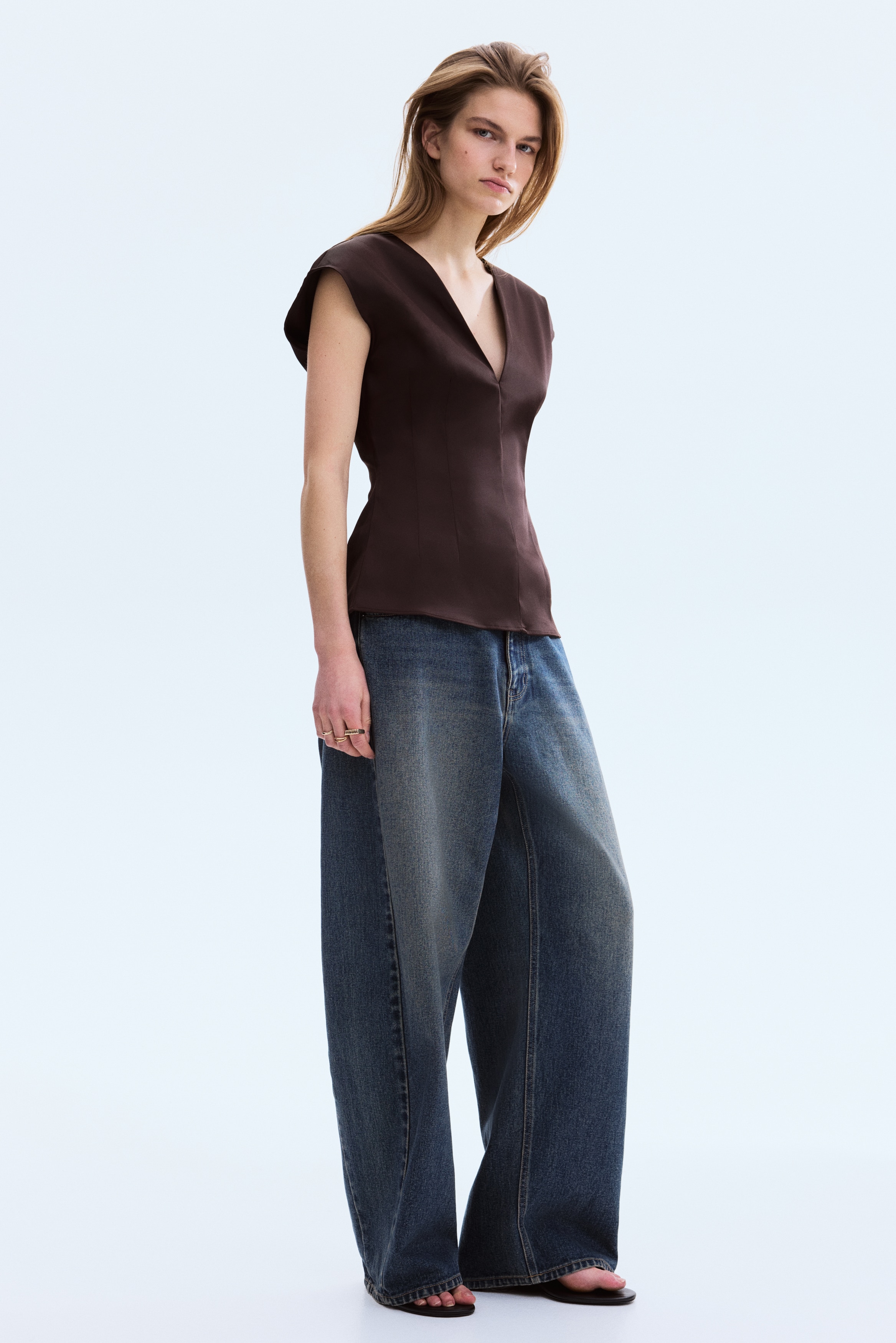 Top con scollo a V - Marrone scuro