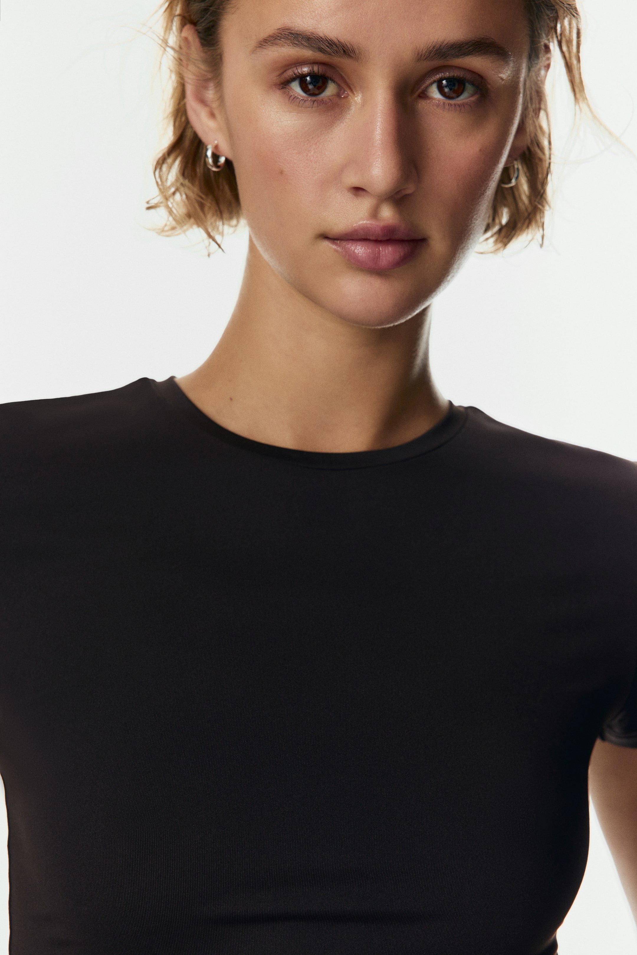 View larger image: Fitted T-shirt - Dark brown - Ladies | H&M IN 3