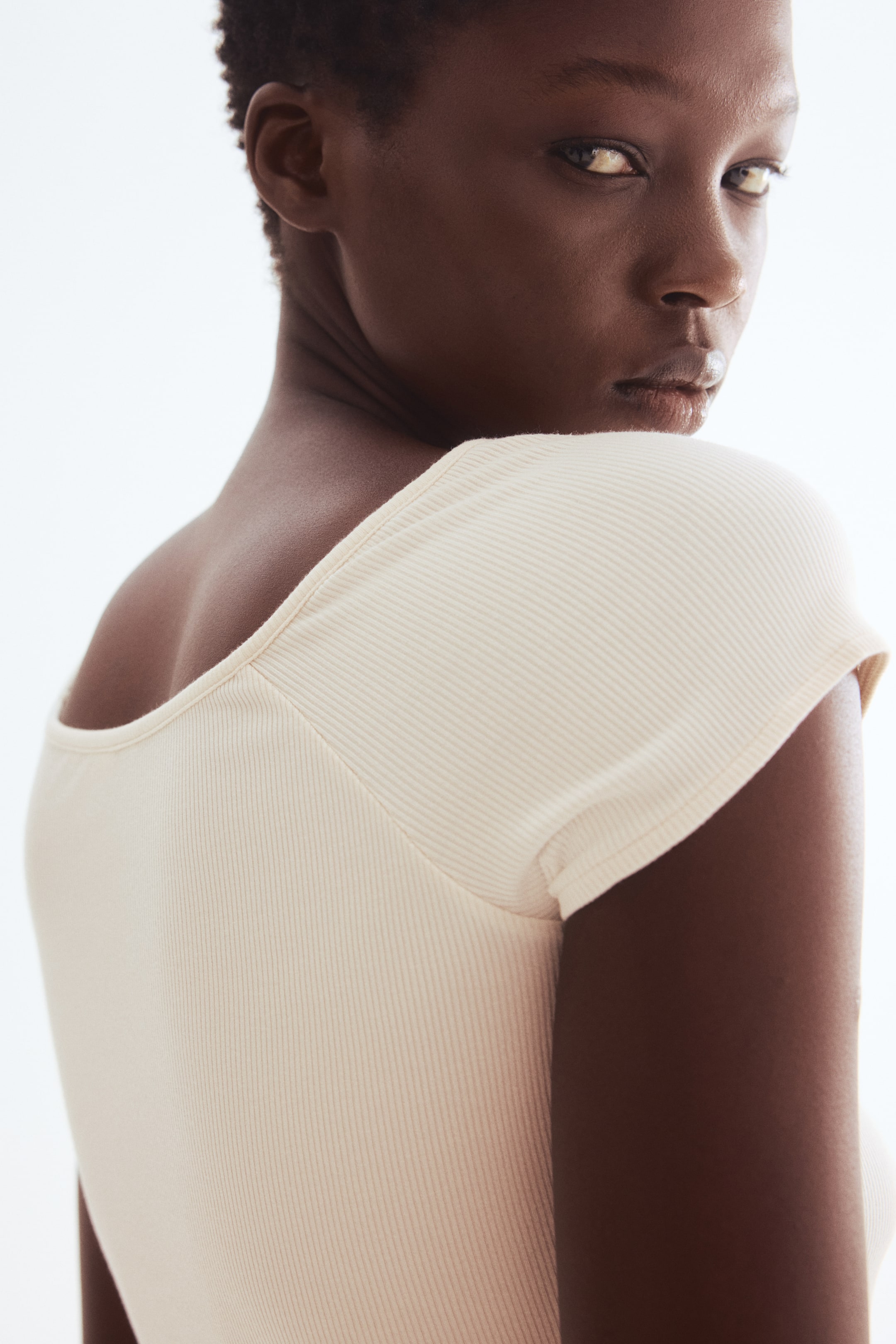 View larger image: Ribbed Top - Cream - Ladies | H&M PH 3