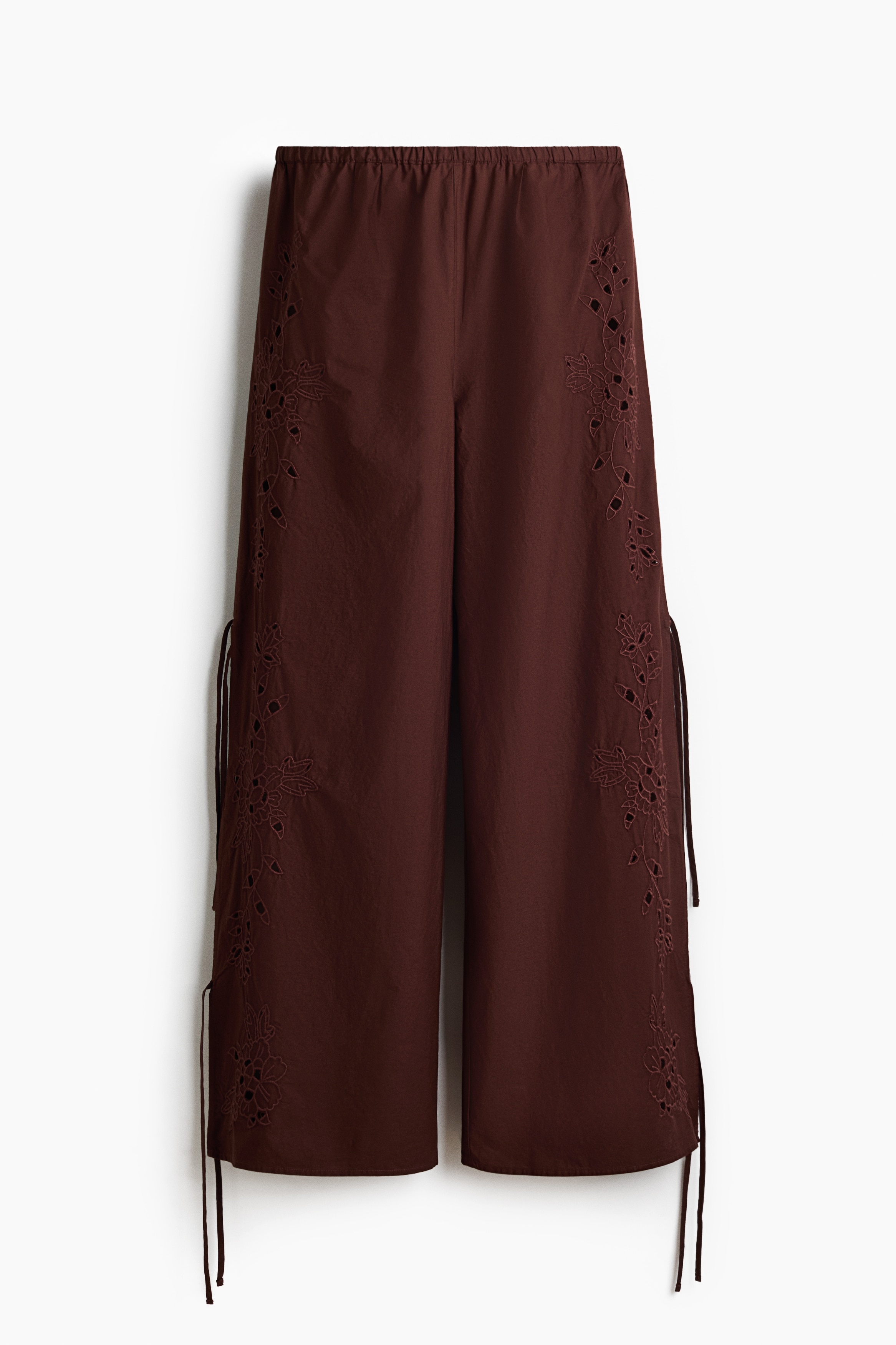Broderie anglaise tie-detail trousers