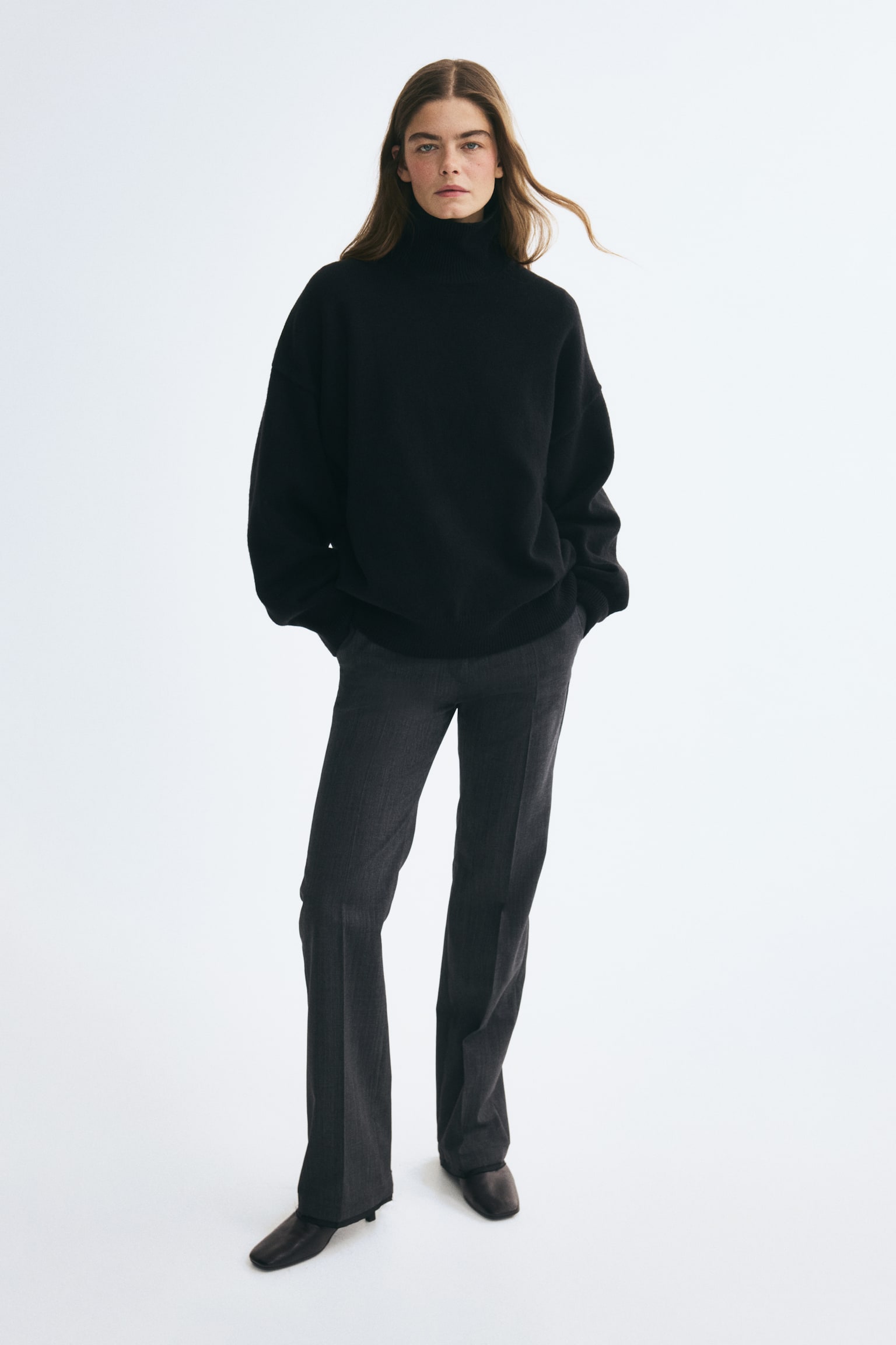 Женский свитер H&M Oversized Mock-Turtleneck, цвет: Чёрный — фото 3