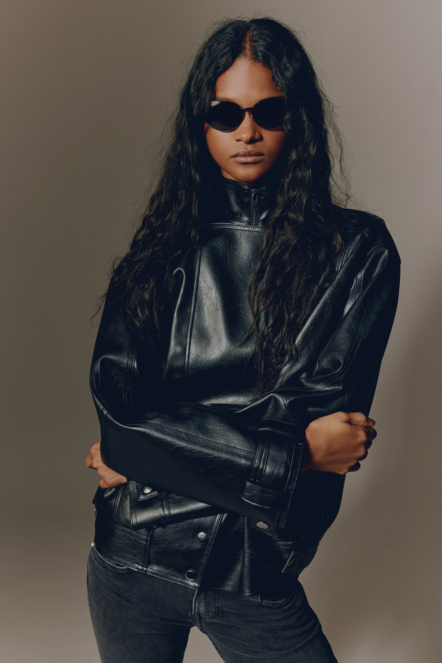 Oval sunglasses - Black - 3