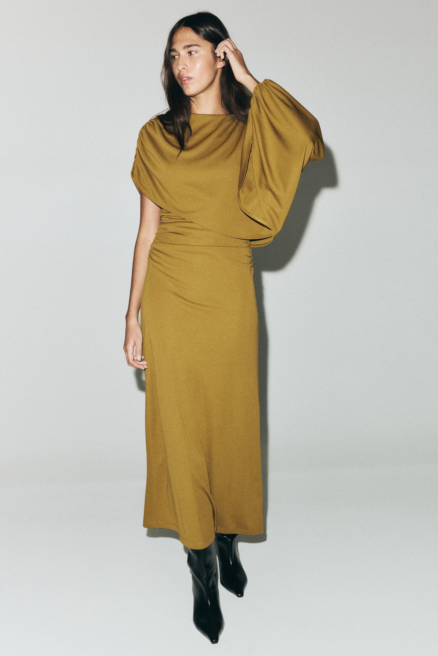 Draped cape-detail dress - Golden olive - 3