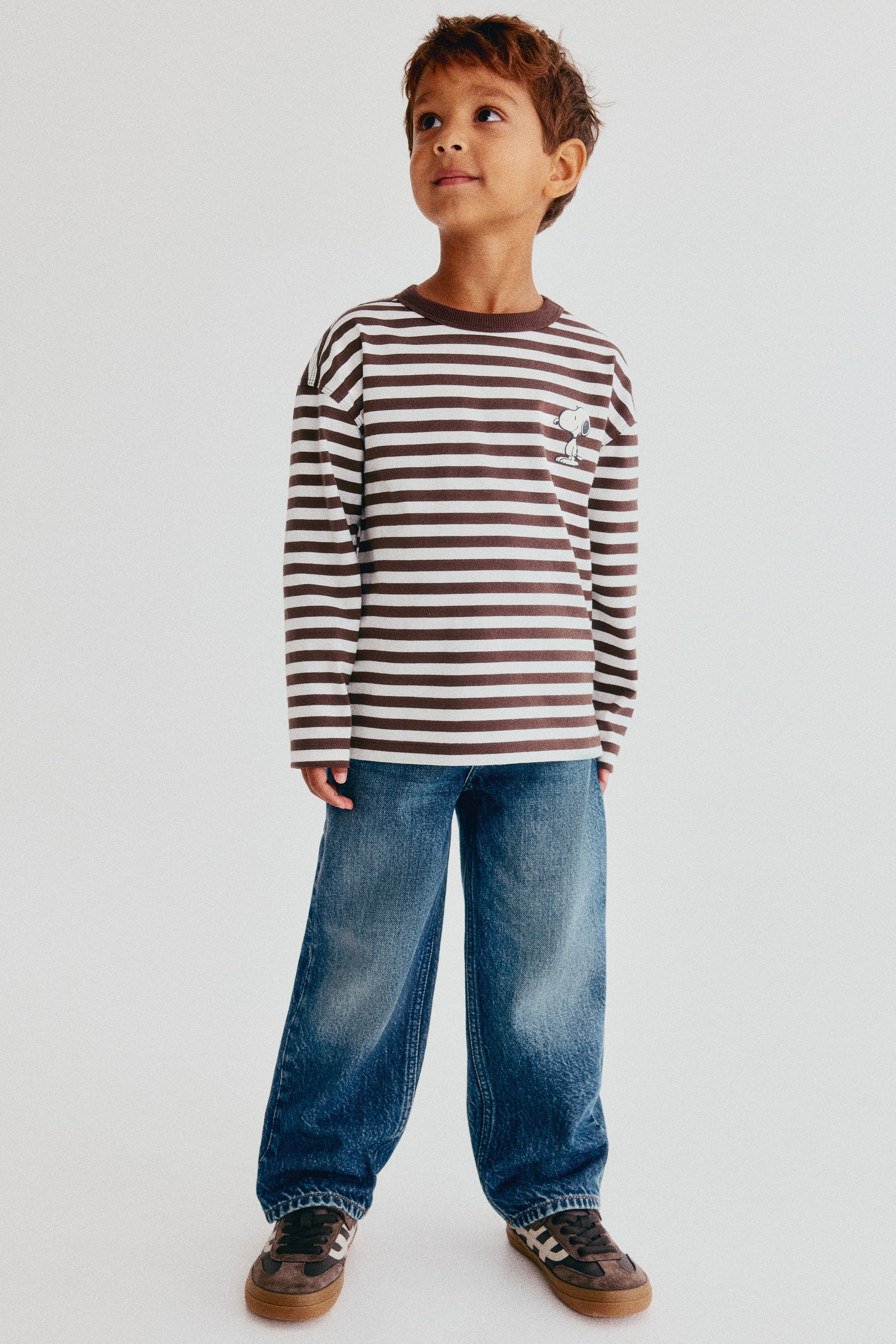 Loose Fit JeansModel