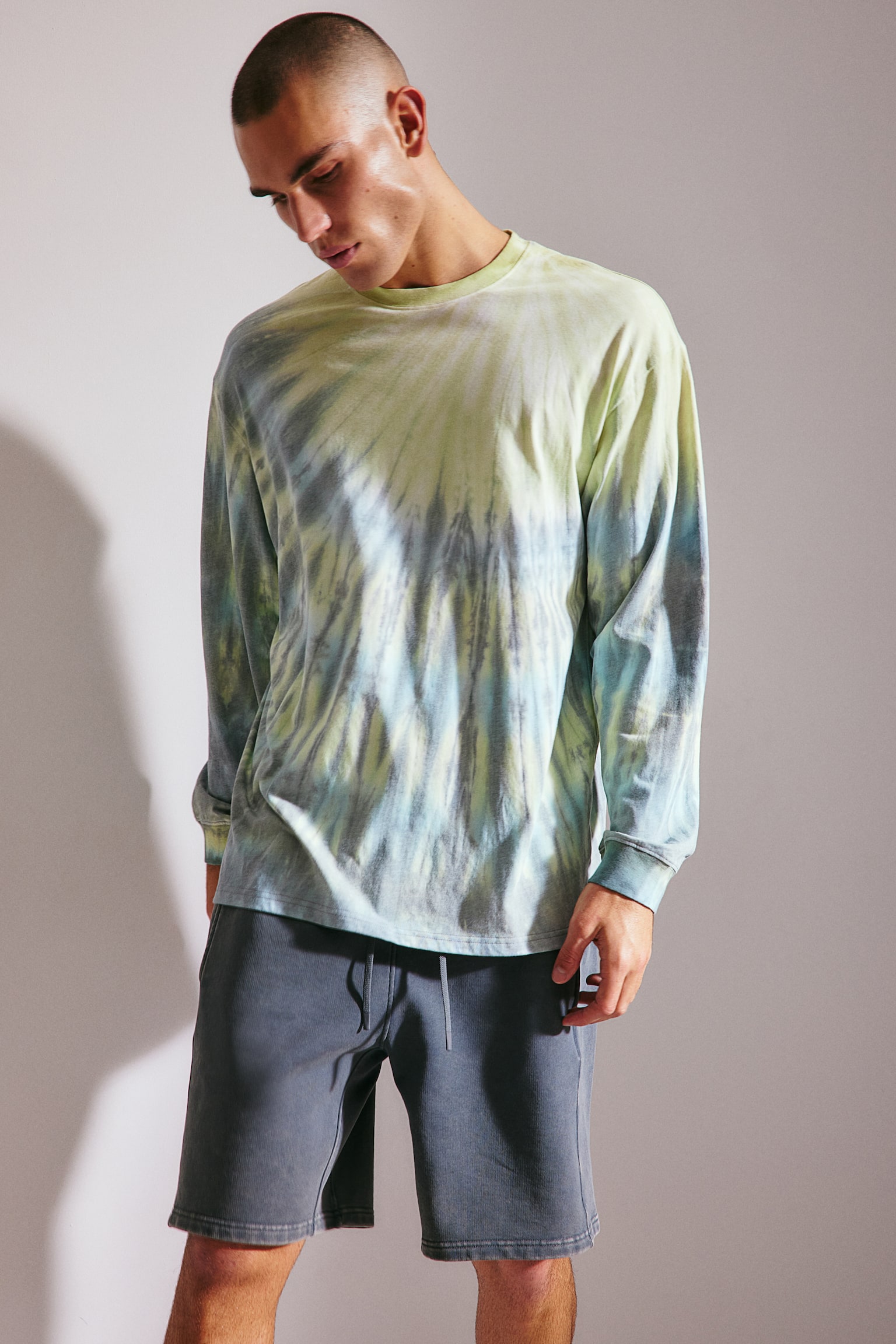 Loose Fit Long Sleeve Activewear Top In DryMove™ - Green/Tie dye/White/Move 90 - 1