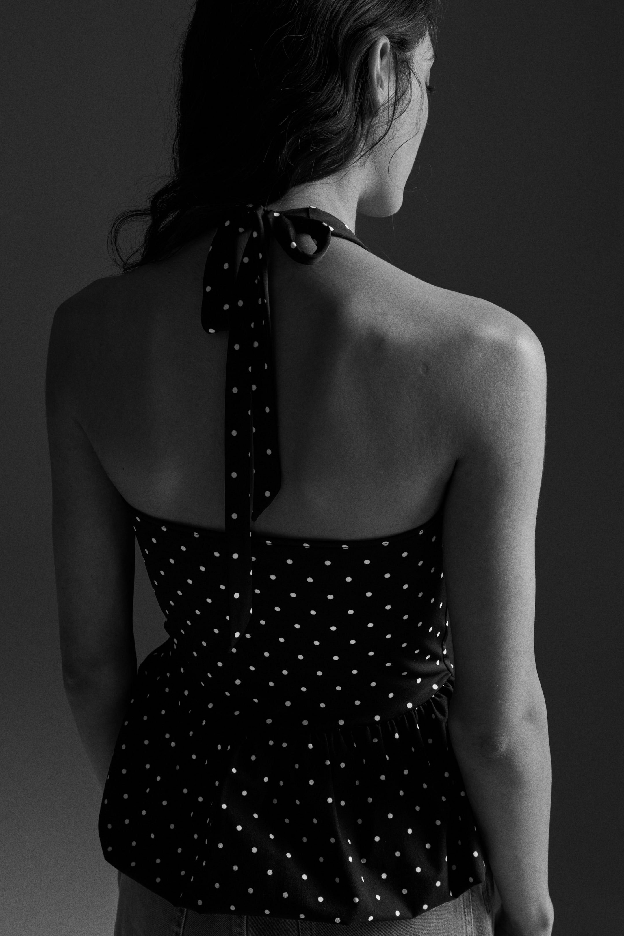 Ver imagen más grande: Top halter con peplum - Negro/Moteado - MUJER | H&M ES 3